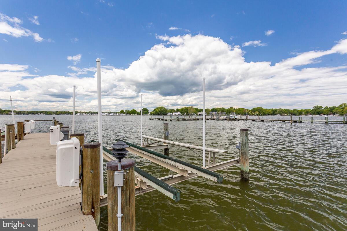 WEST RIVER - Residential