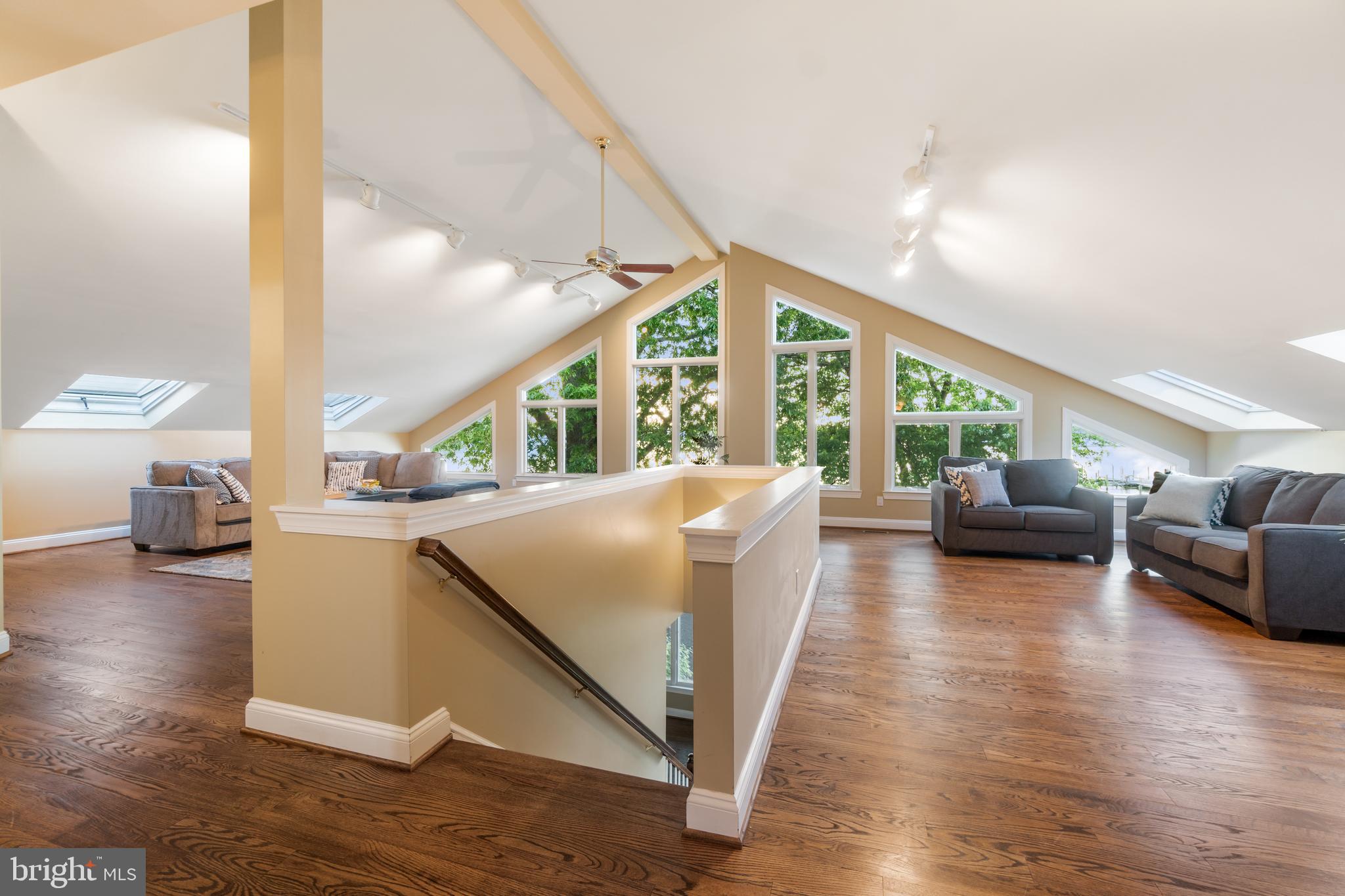 WEST RIVER - Residential