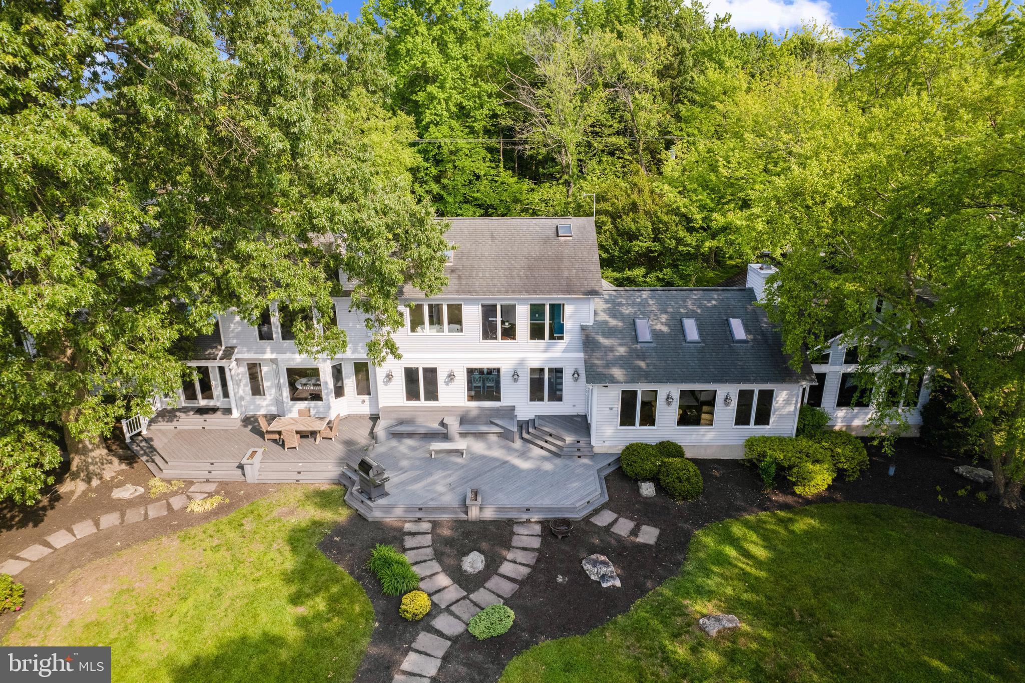 WEST RIVER - Residential