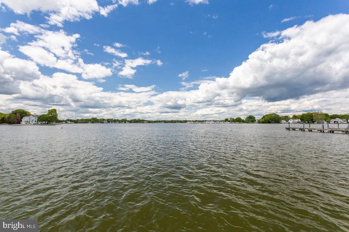 WEST RIVER - Residential