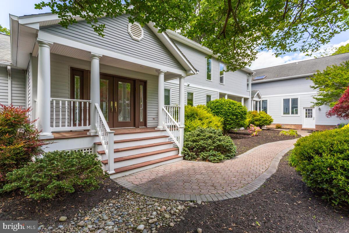 WEST RIVER - Residential