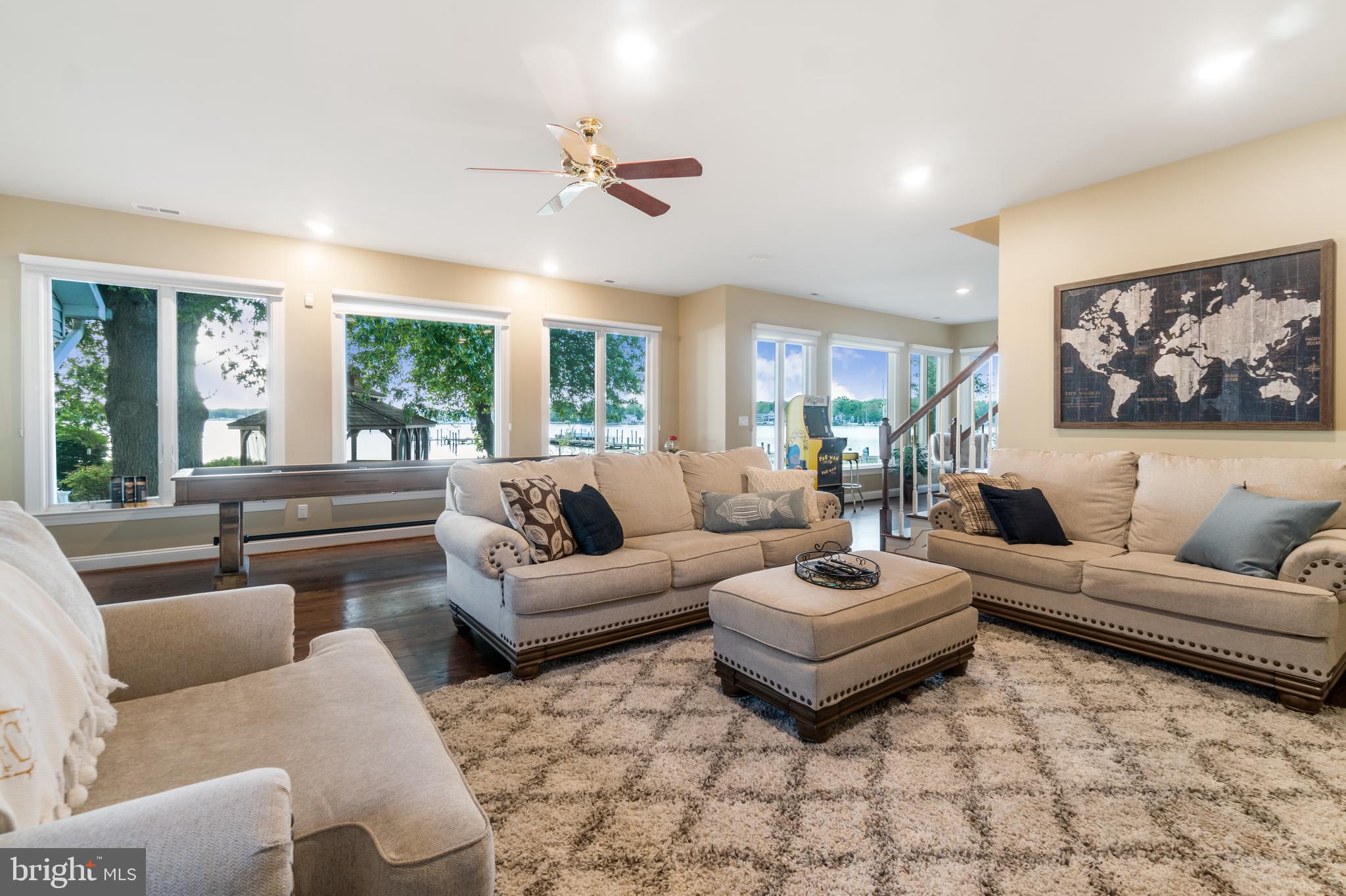 WEST RIVER - Residential