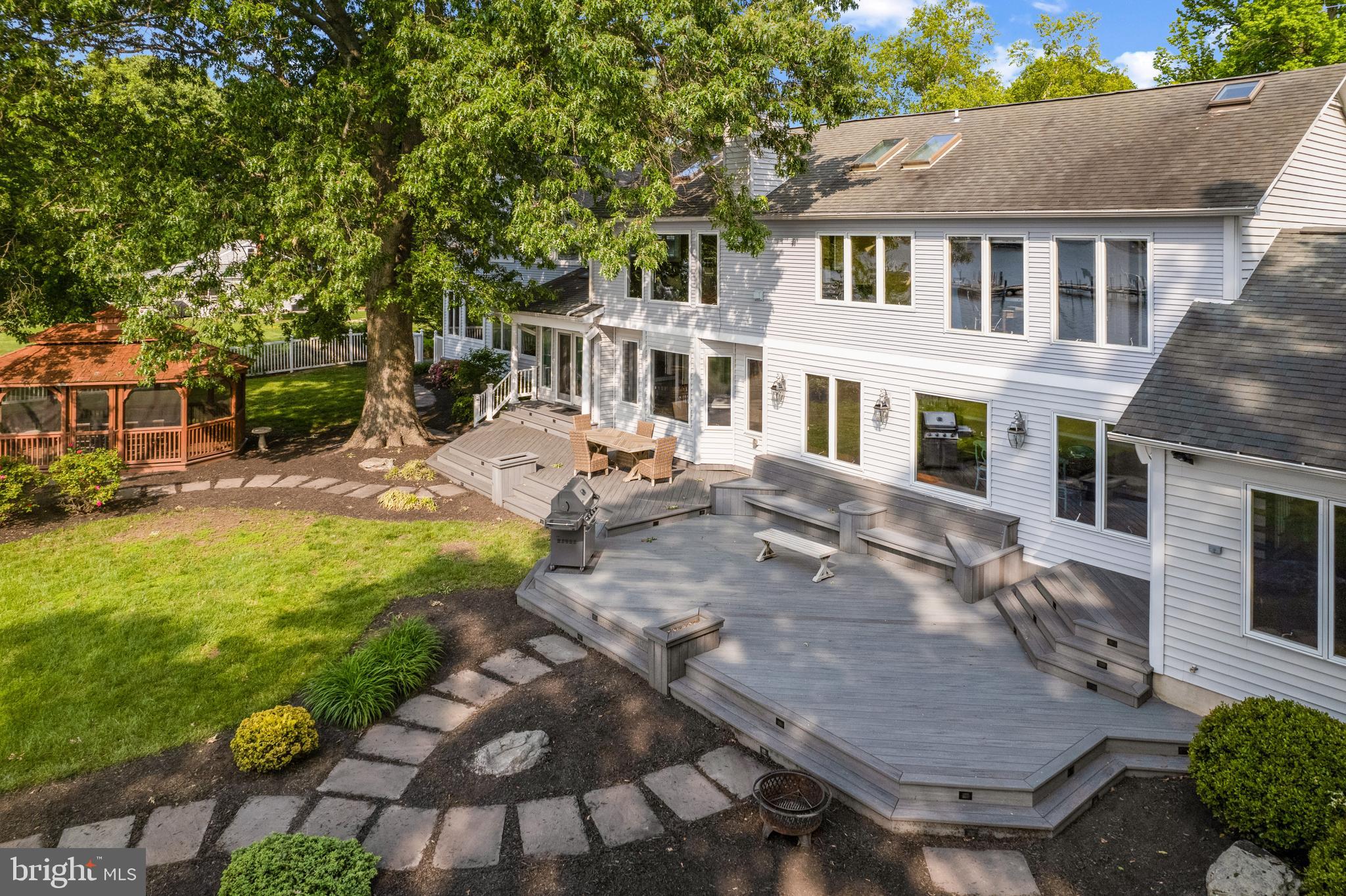 WEST RIVER - Residential