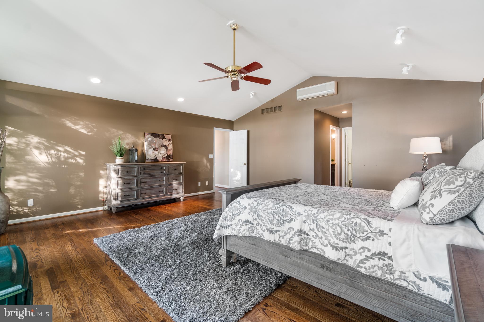 WEST RIVER - Residential