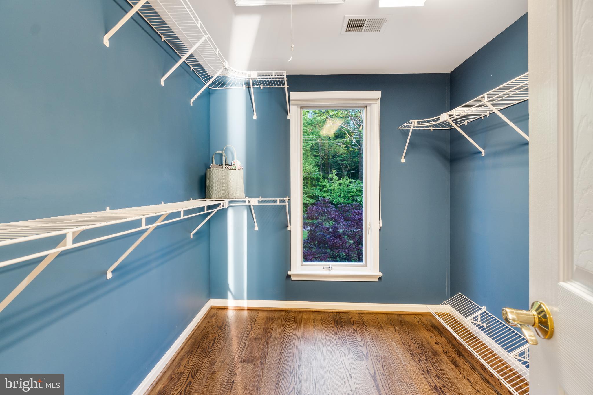 WEST RIVER - Residential