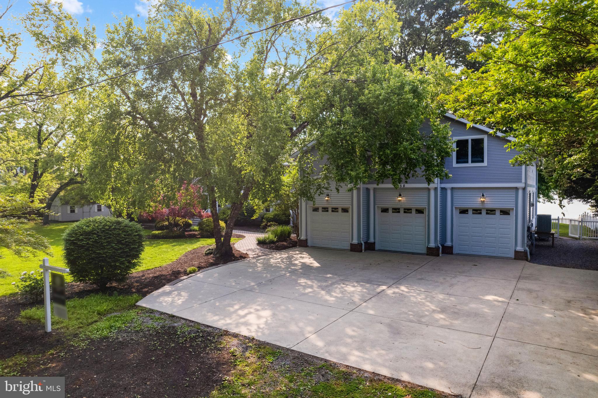 WEST RIVER - Residential