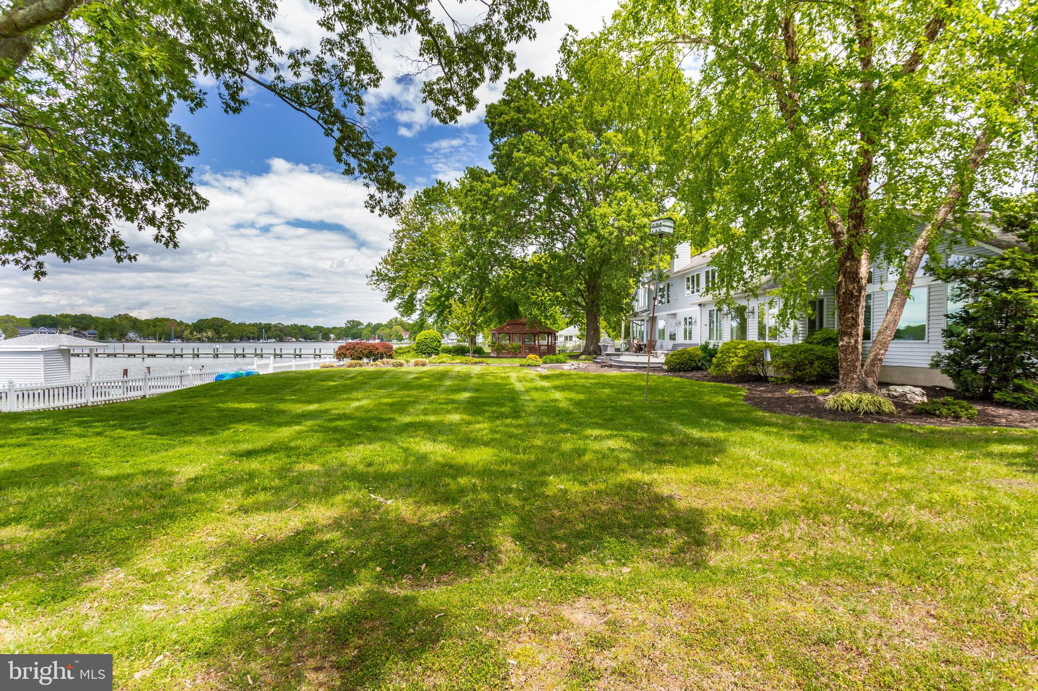 WEST RIVER - Residential