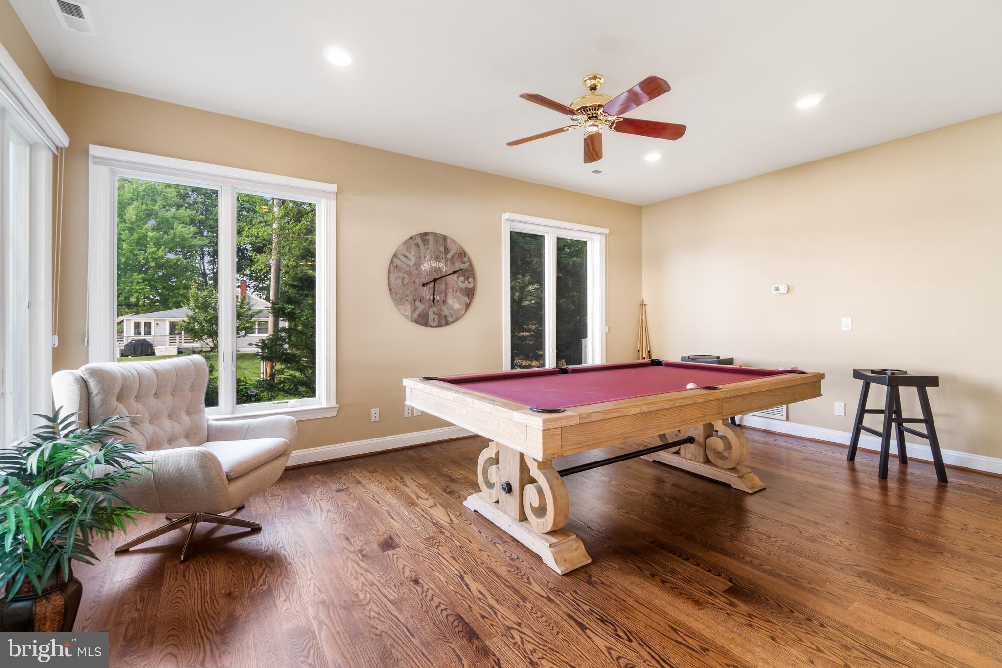 WEST RIVER - Residential