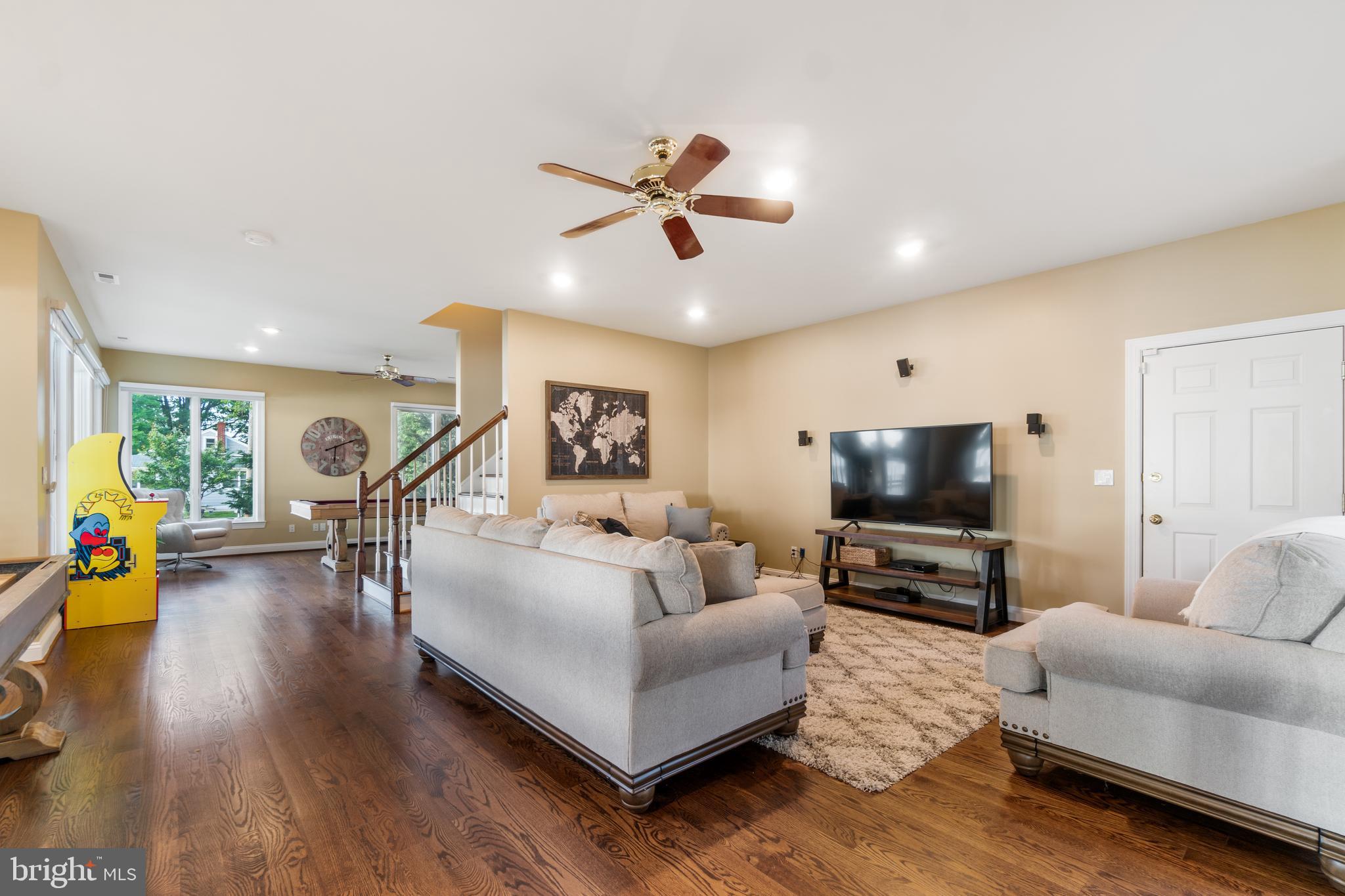 WEST RIVER - Residential