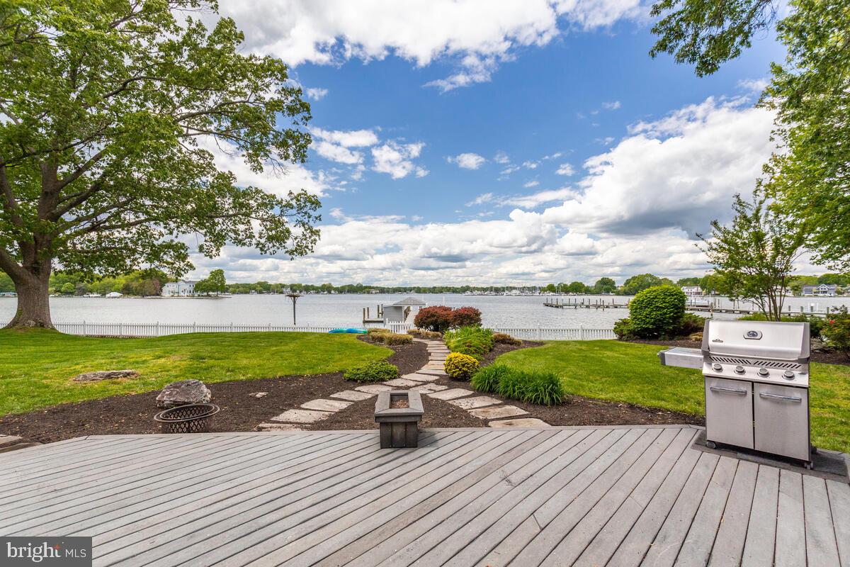 WEST RIVER - Residential