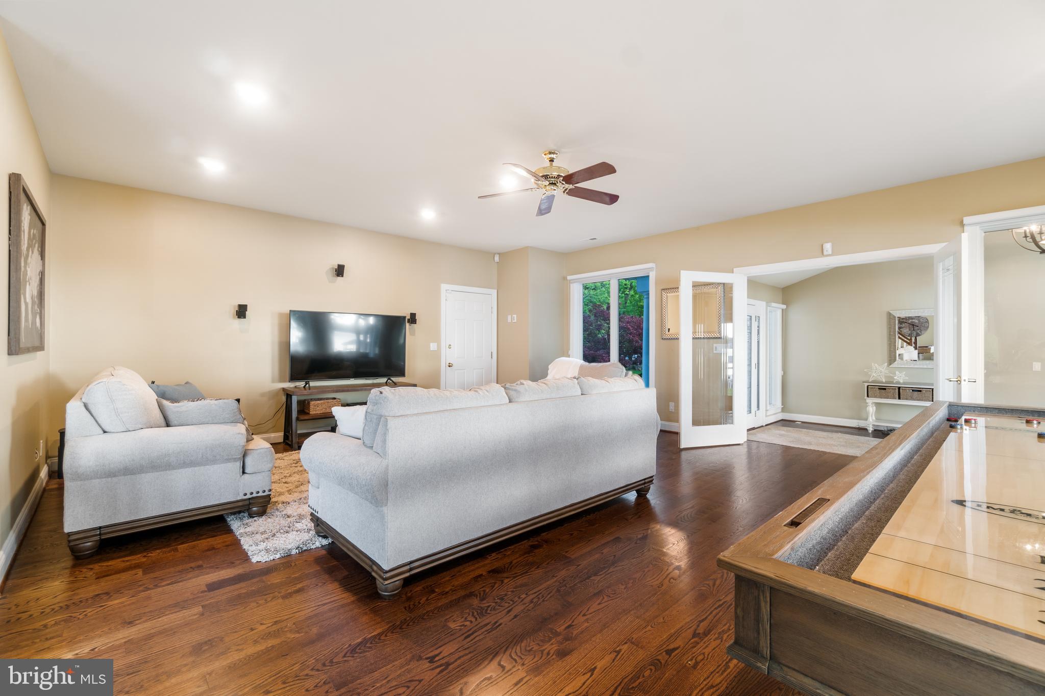 WEST RIVER - Residential