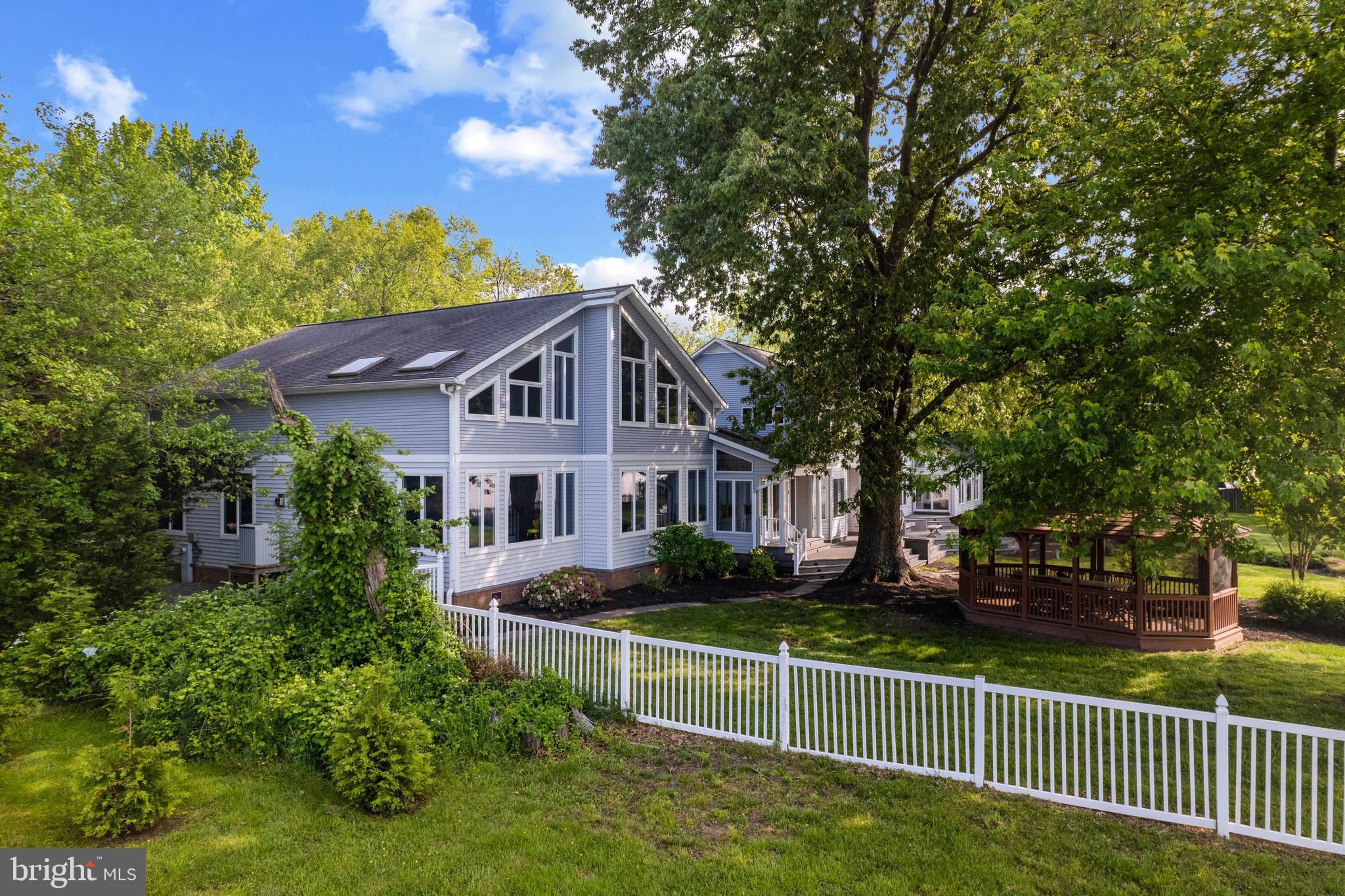 WEST RIVER - Residential