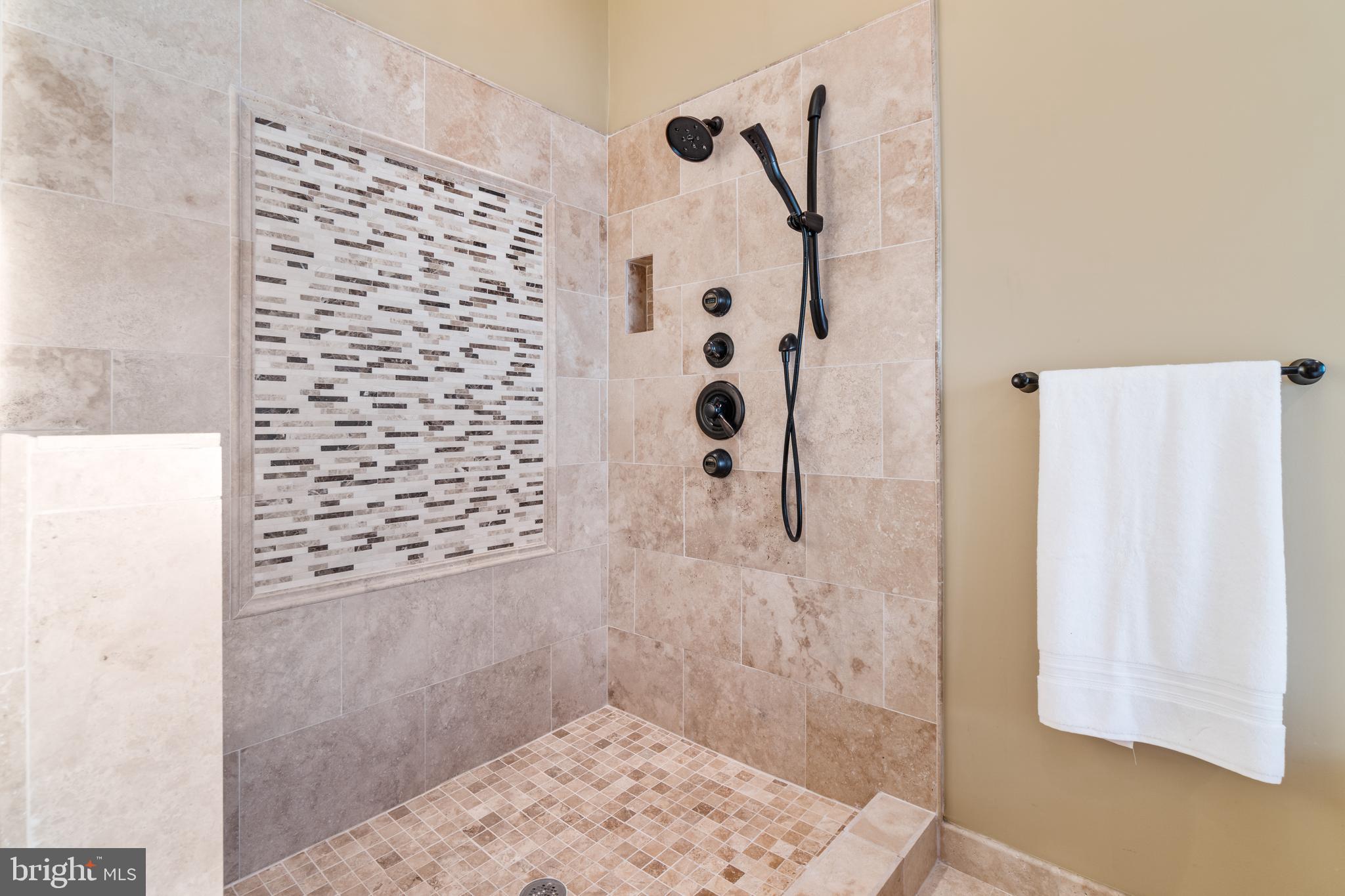 WEST RIVER - Residential