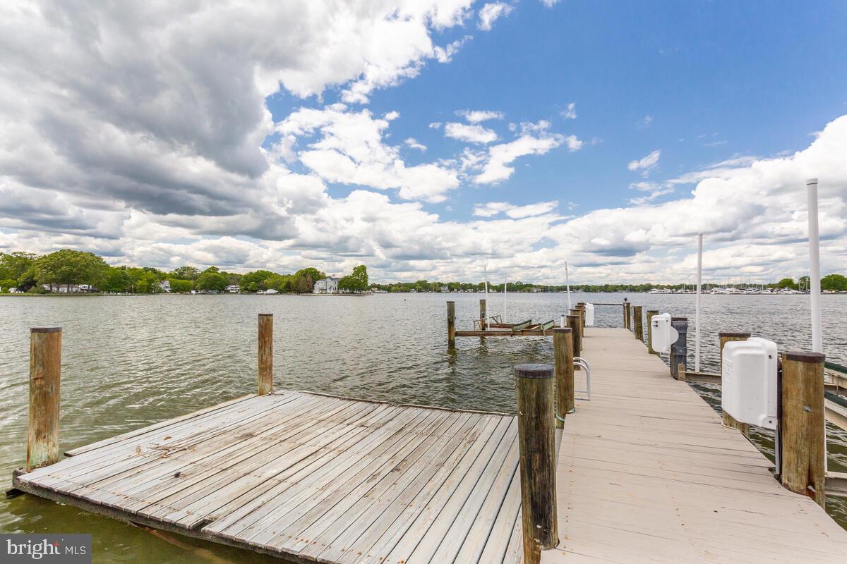 WEST RIVER - Residential