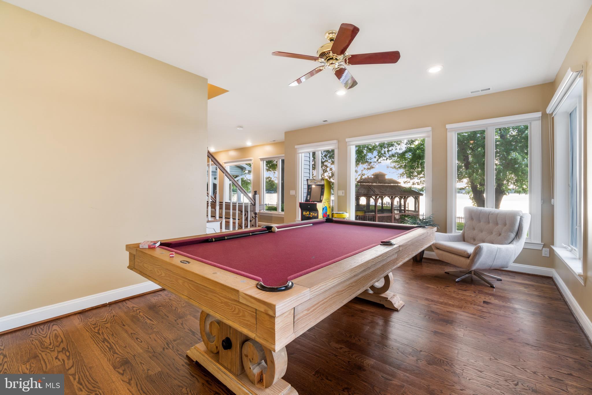 WEST RIVER - Residential