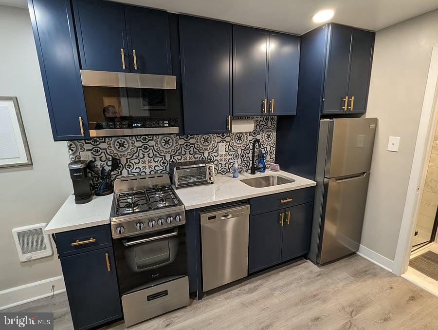 198 FRANKLIN AVENUE