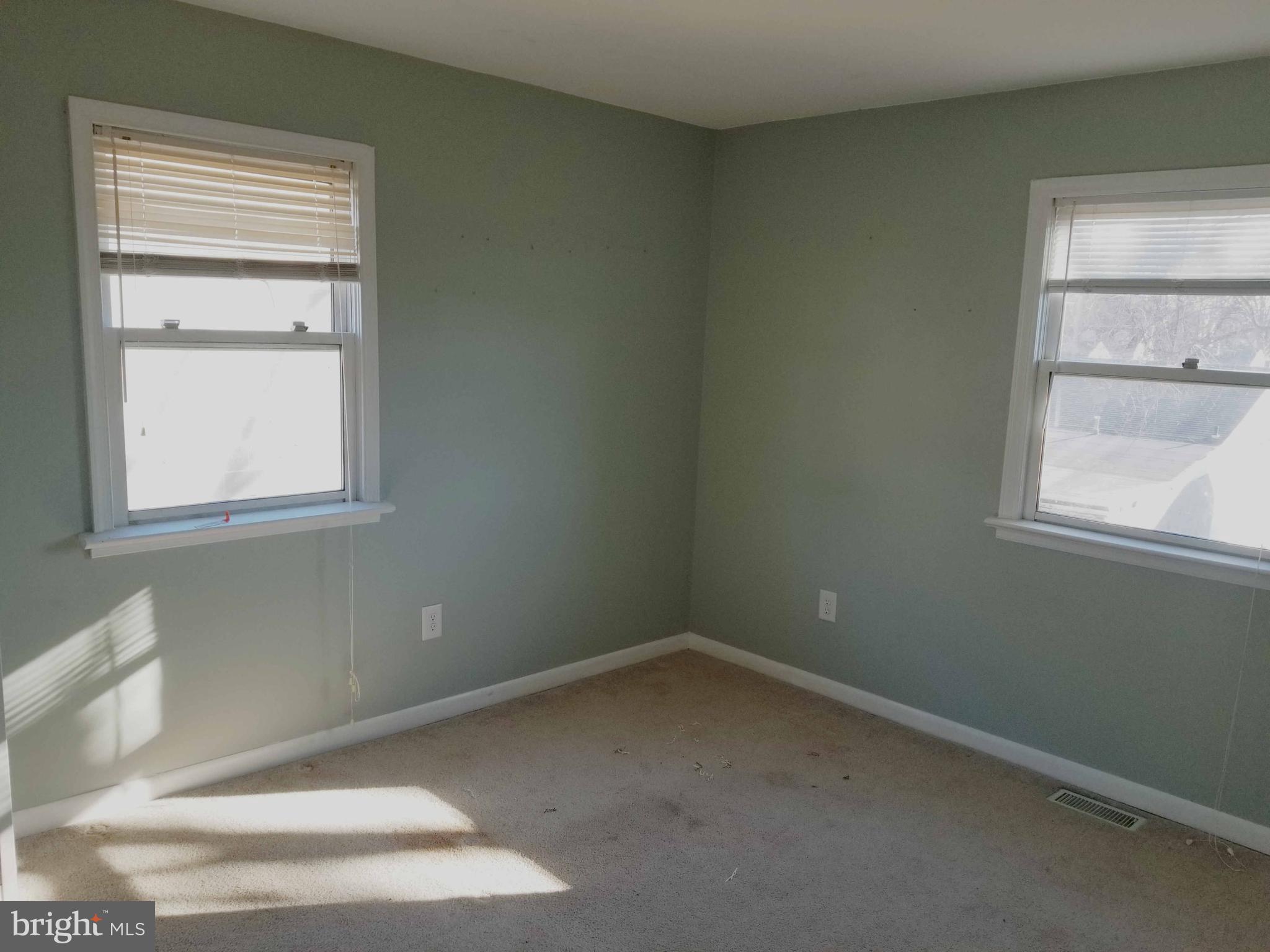 ARUNDEL GARDENS - Residential