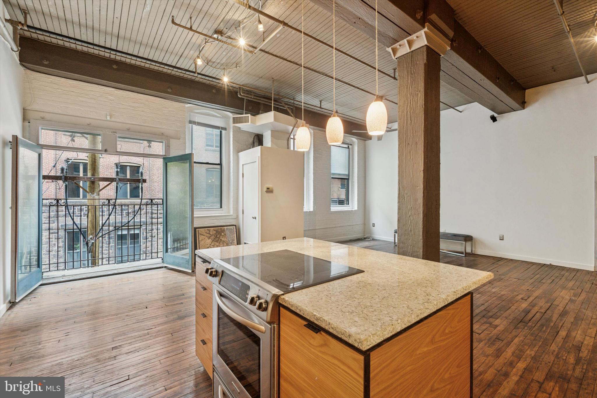 LOFT DISTRICT - Residential Lease