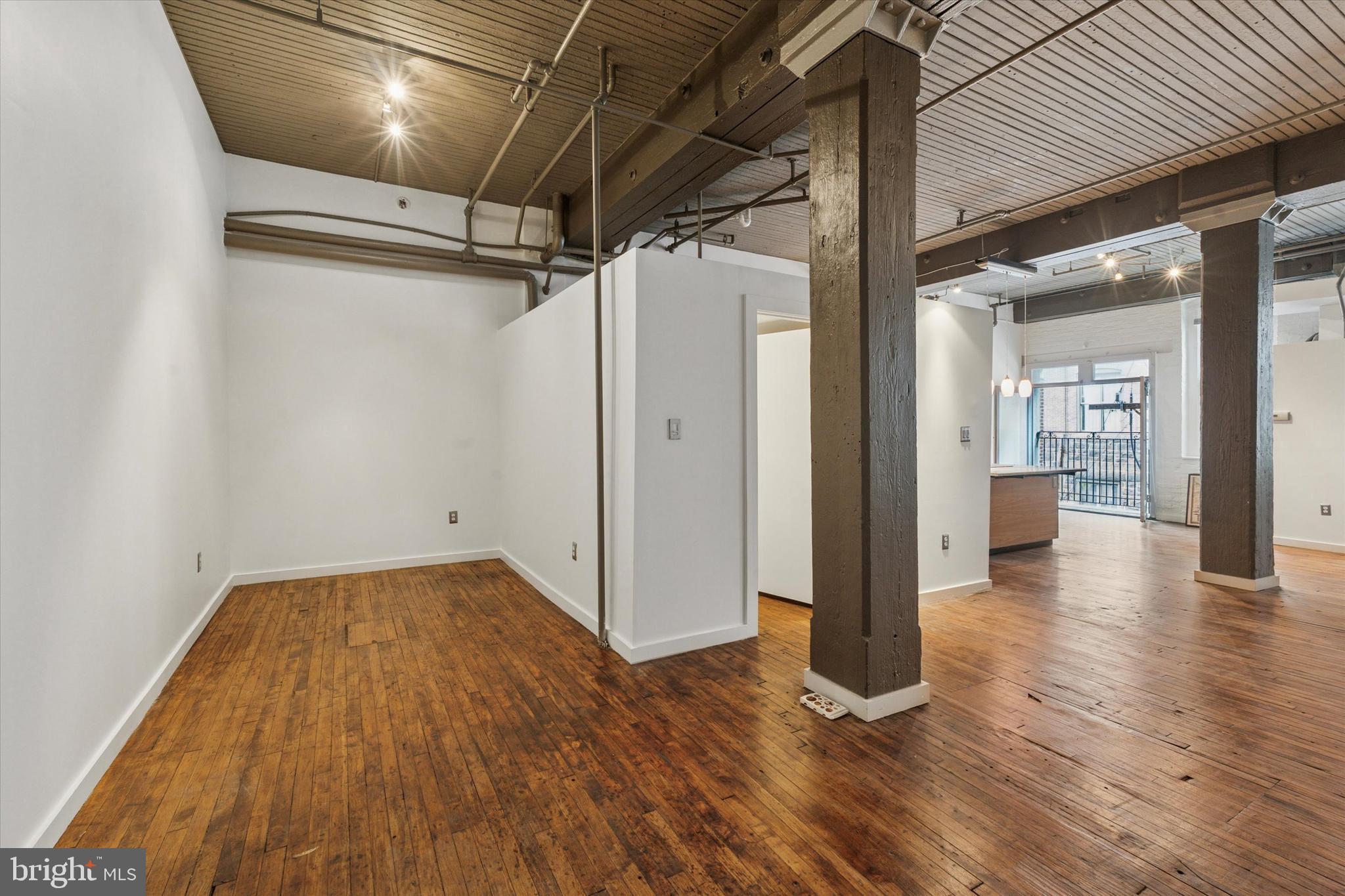 LOFT DISTRICT - Residential Lease