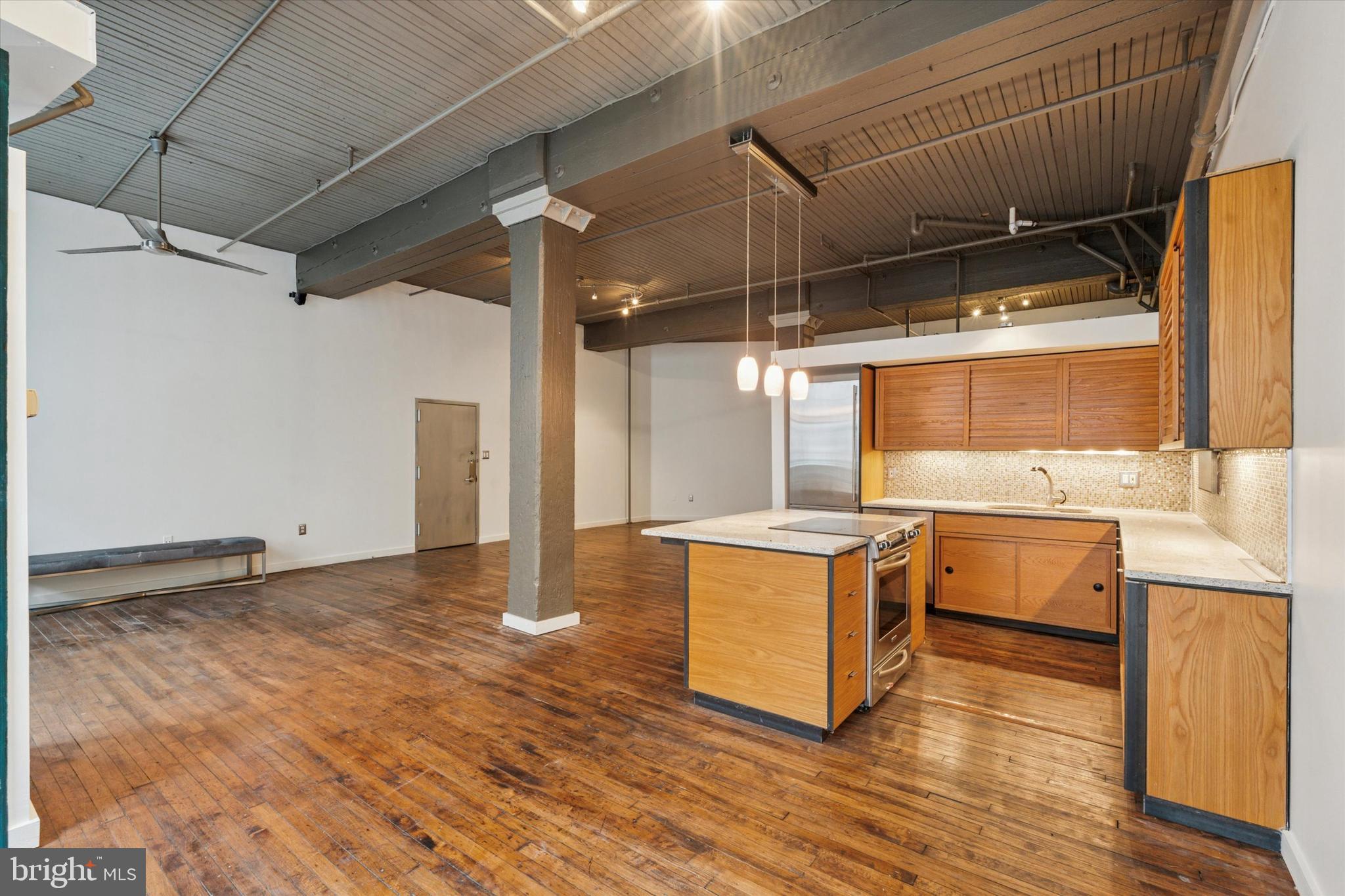 LOFT DISTRICT - Residential Lease