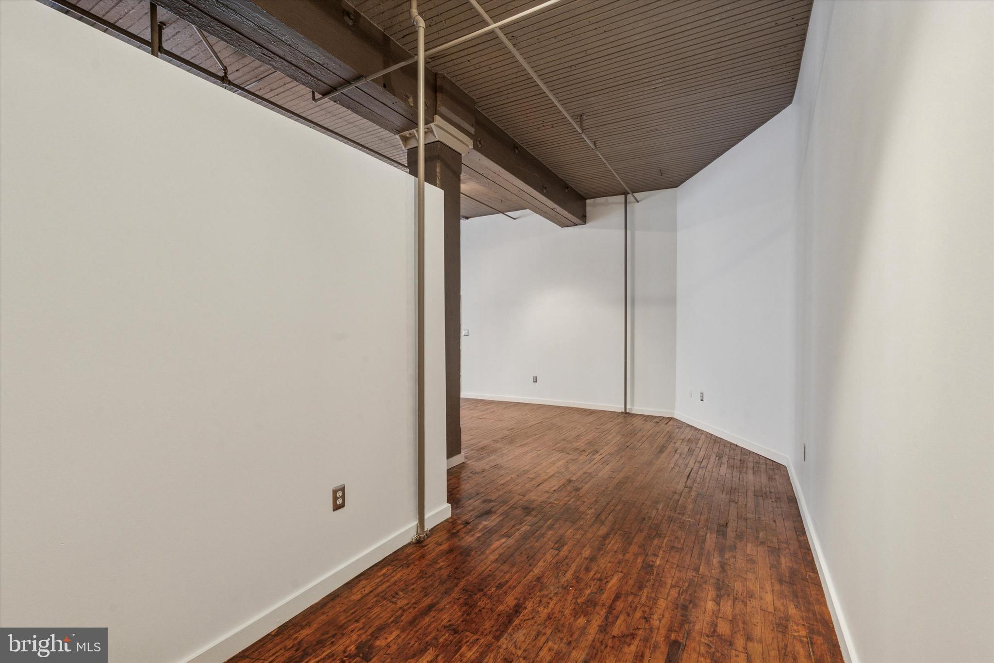 LOFT DISTRICT - Residential Lease