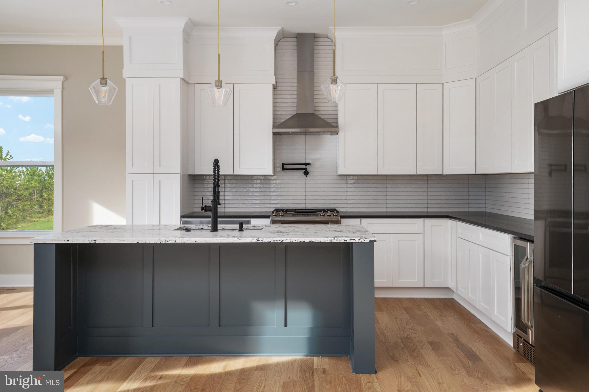 SUFFRAGE POINT - Residential