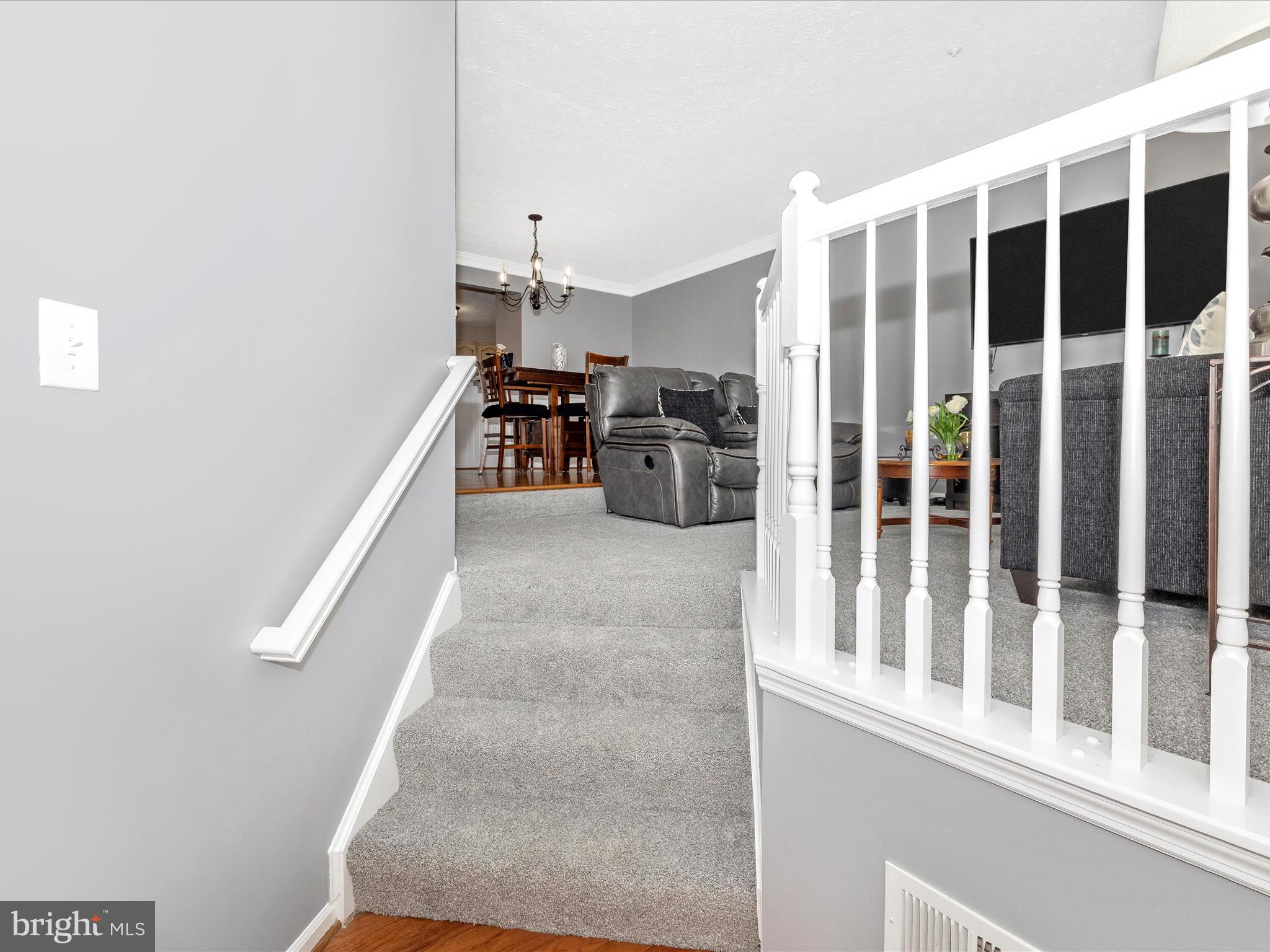 18640 CLOVERCREST CIRCLE