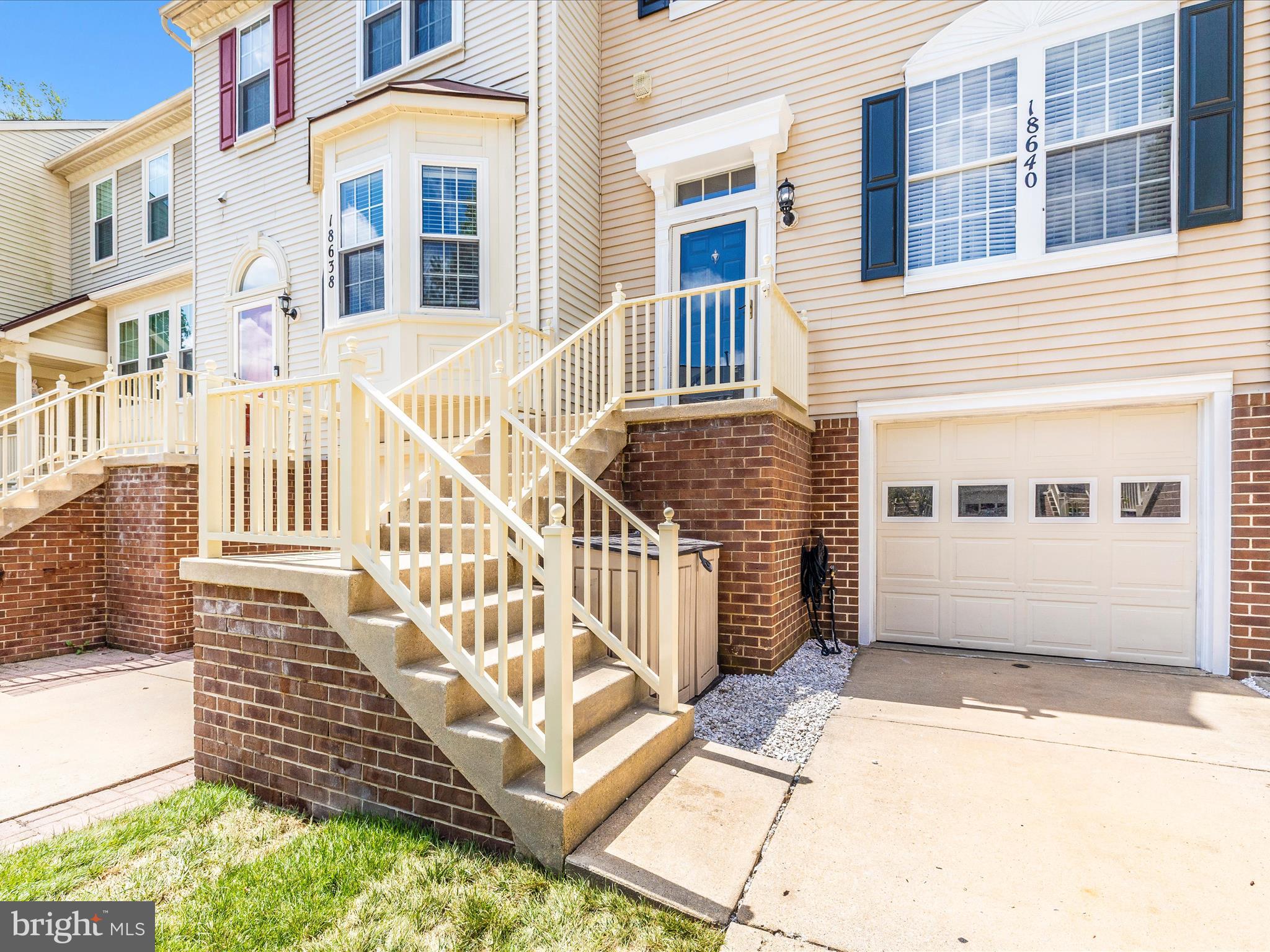 18640 CLOVERCREST CIRCLE