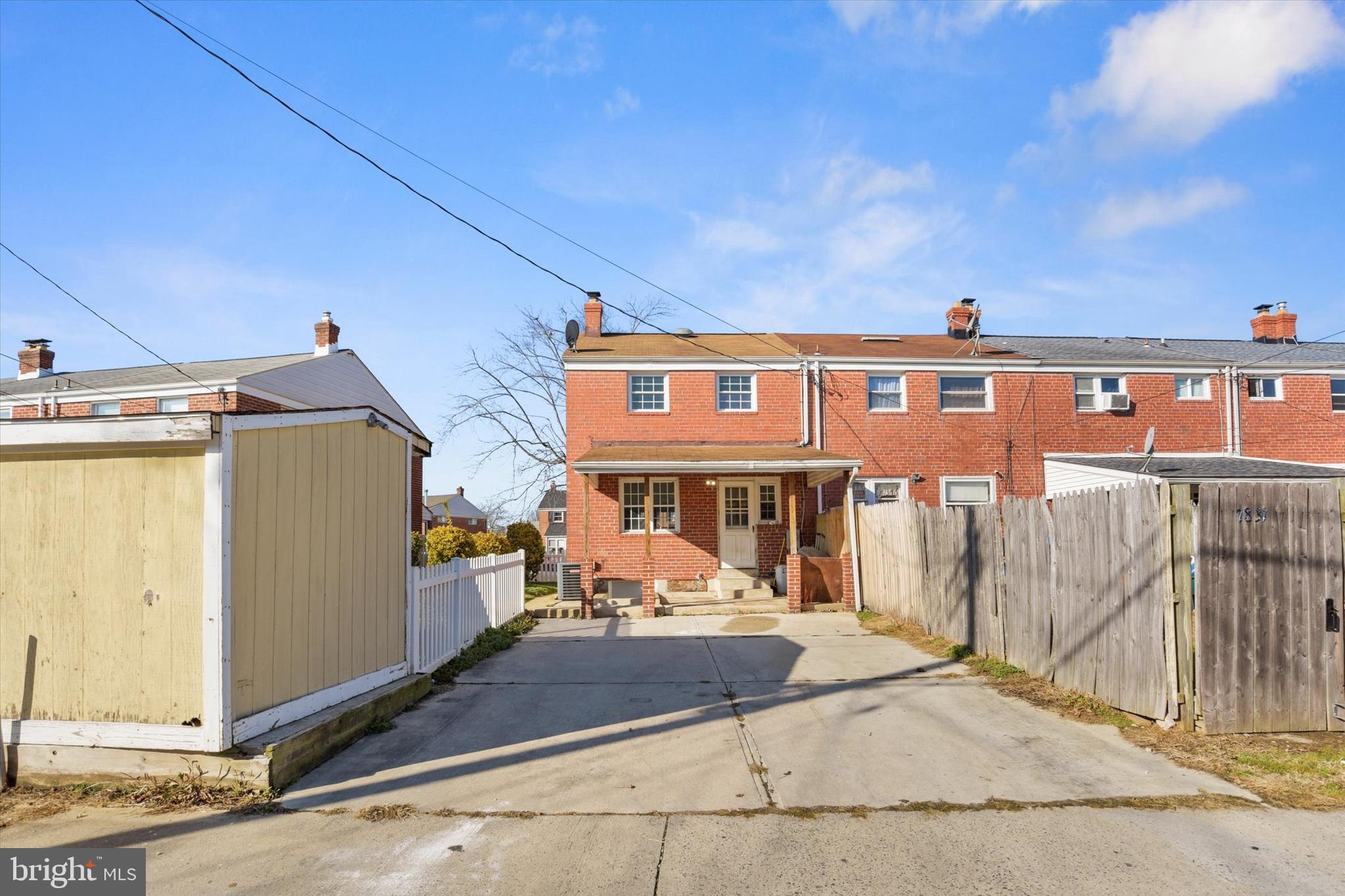 CHARLESMONT - Residential