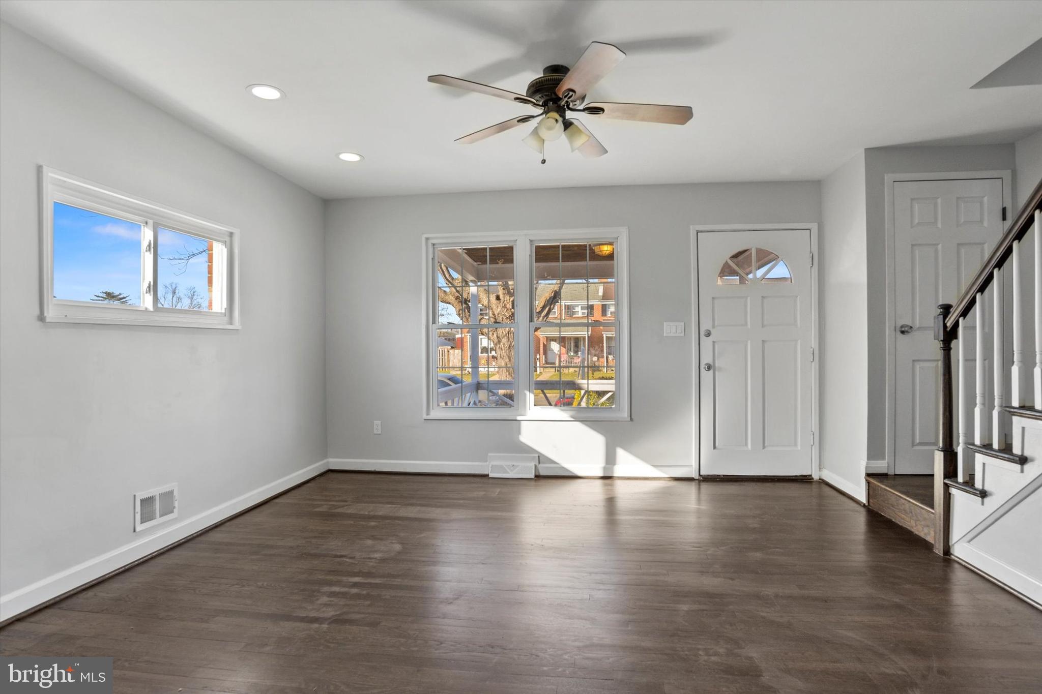 CHARLESMONT - Residential