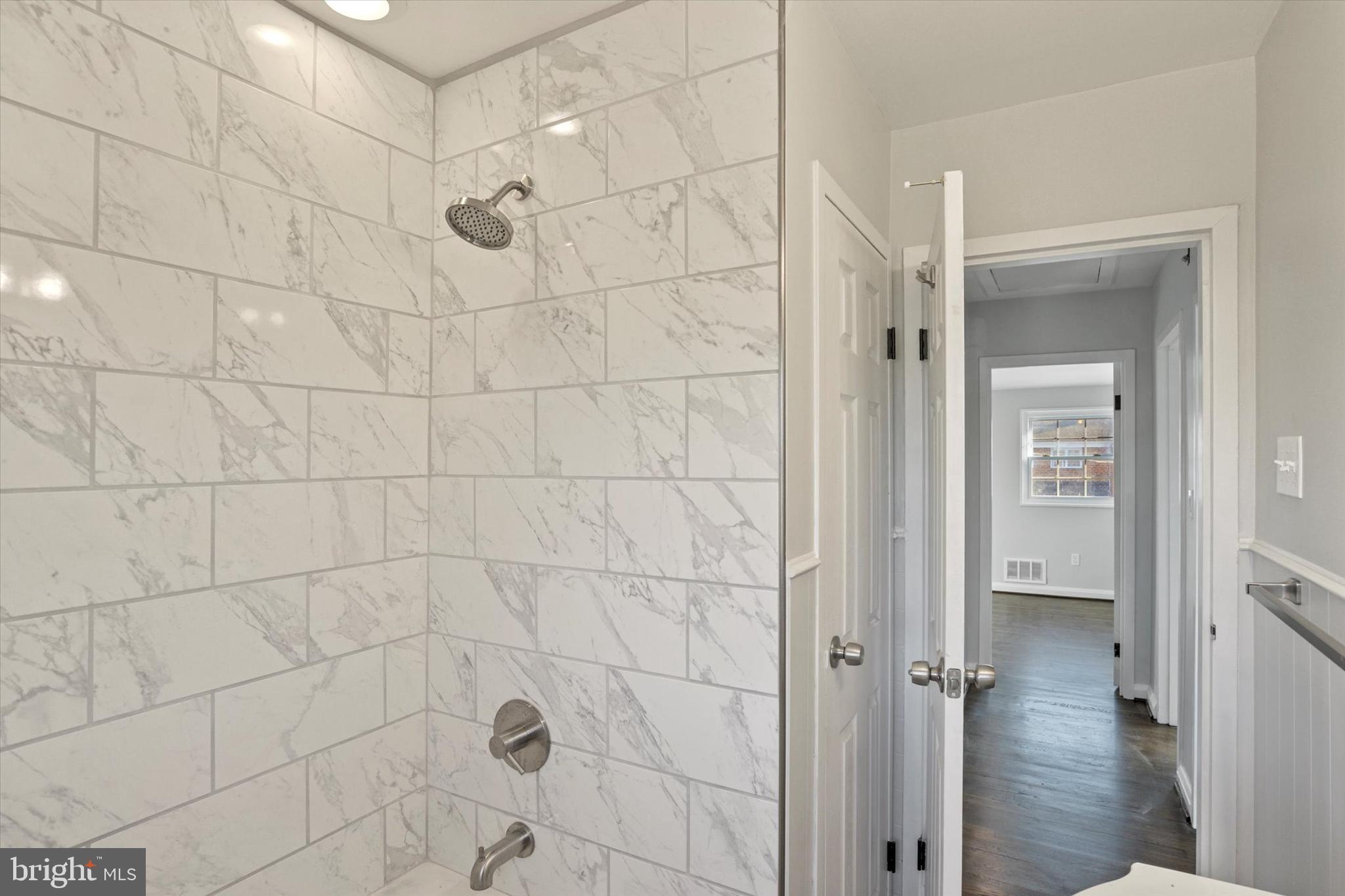 CHARLESMONT - Residential