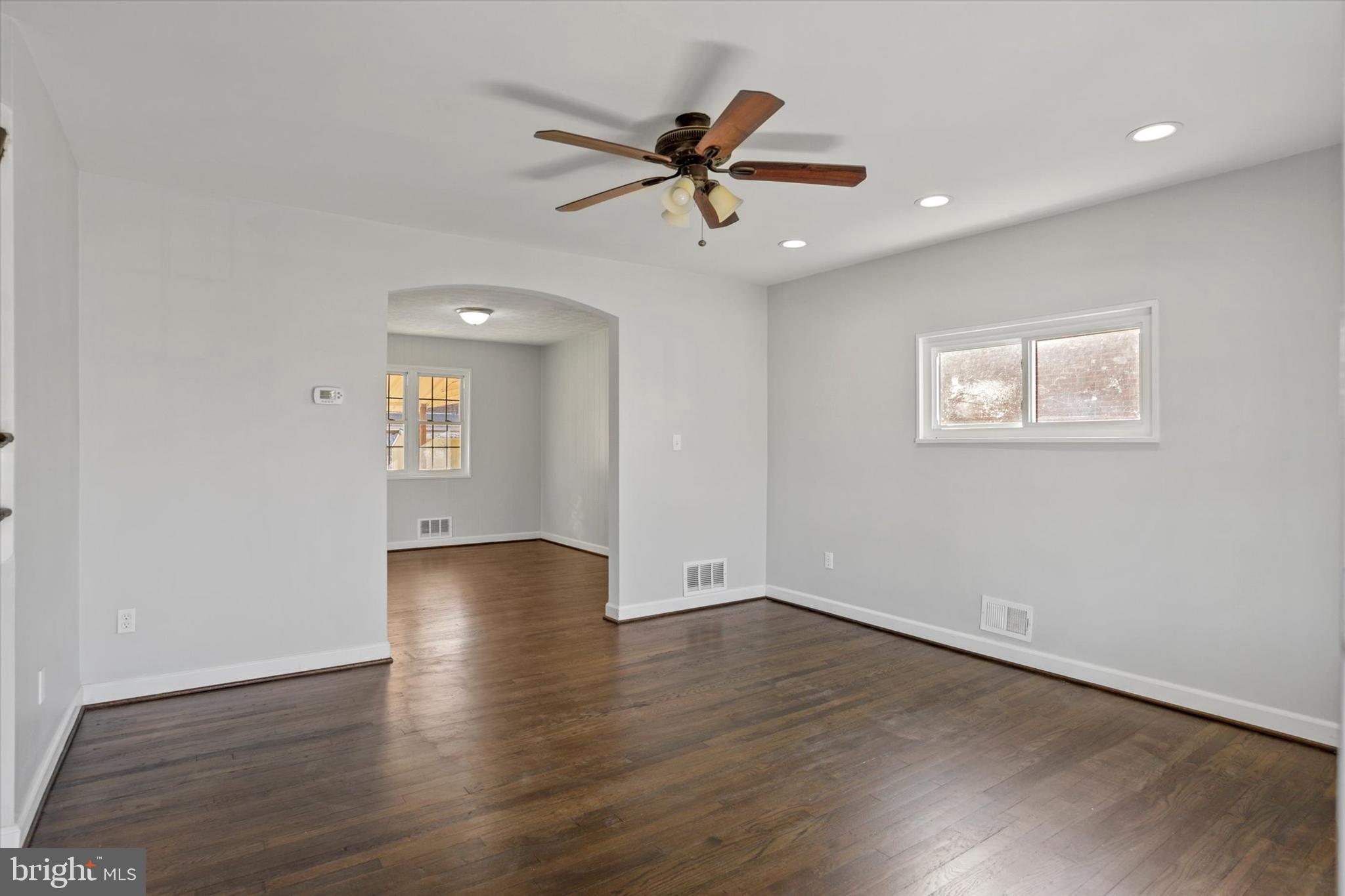 CHARLESMONT - Residential