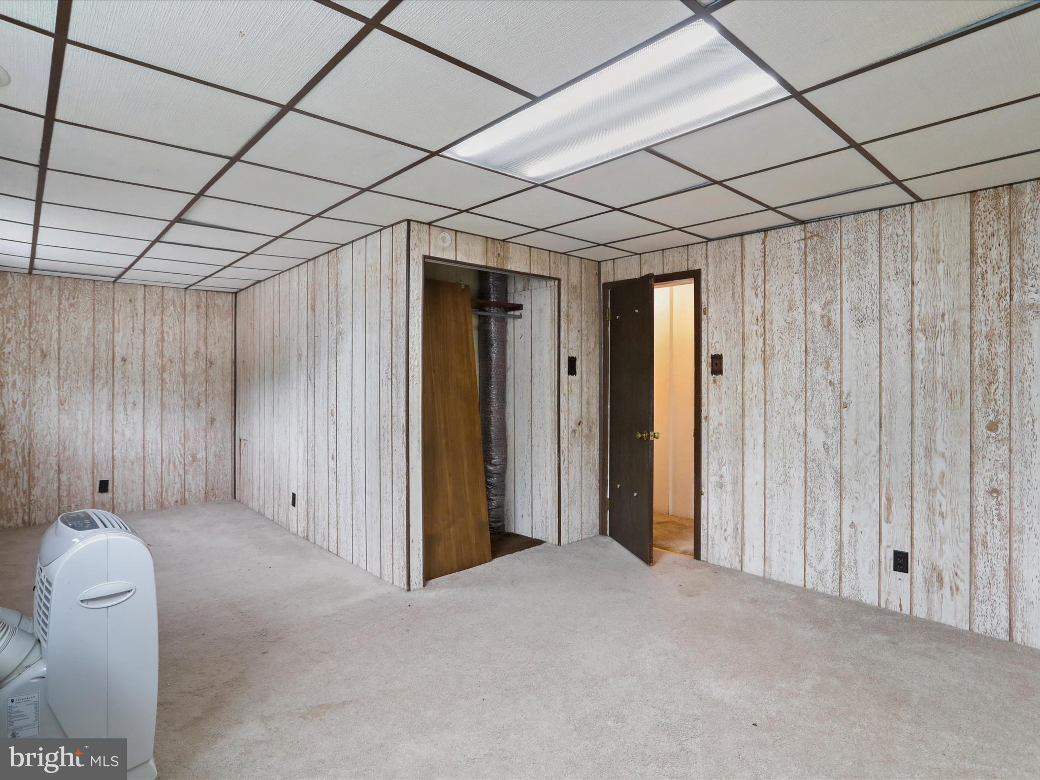 WEST END - Residential