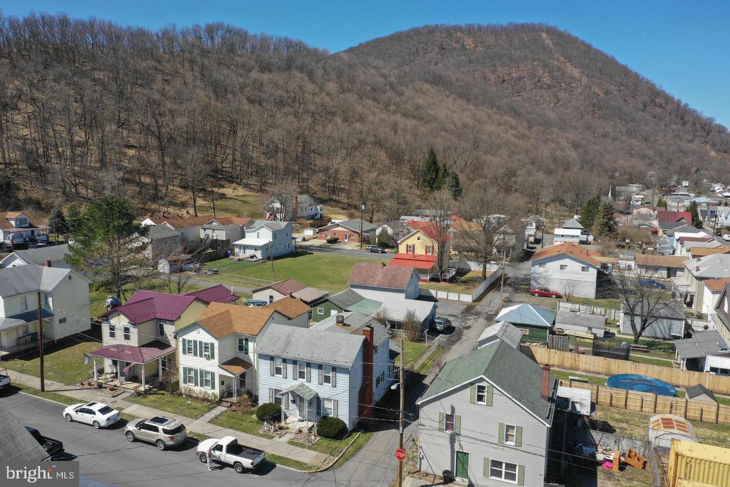 WEST END - Residential