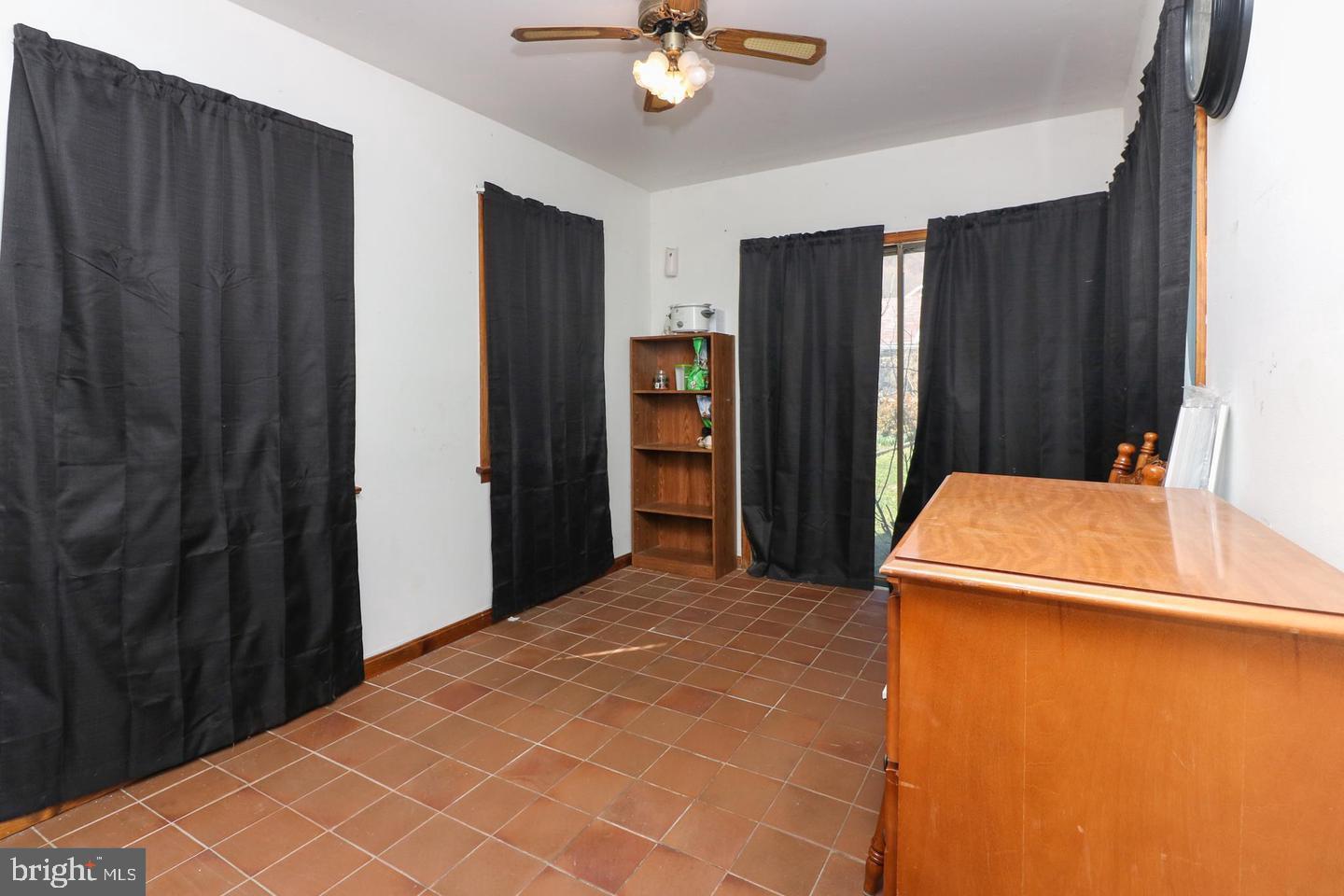 WEST END - Residential