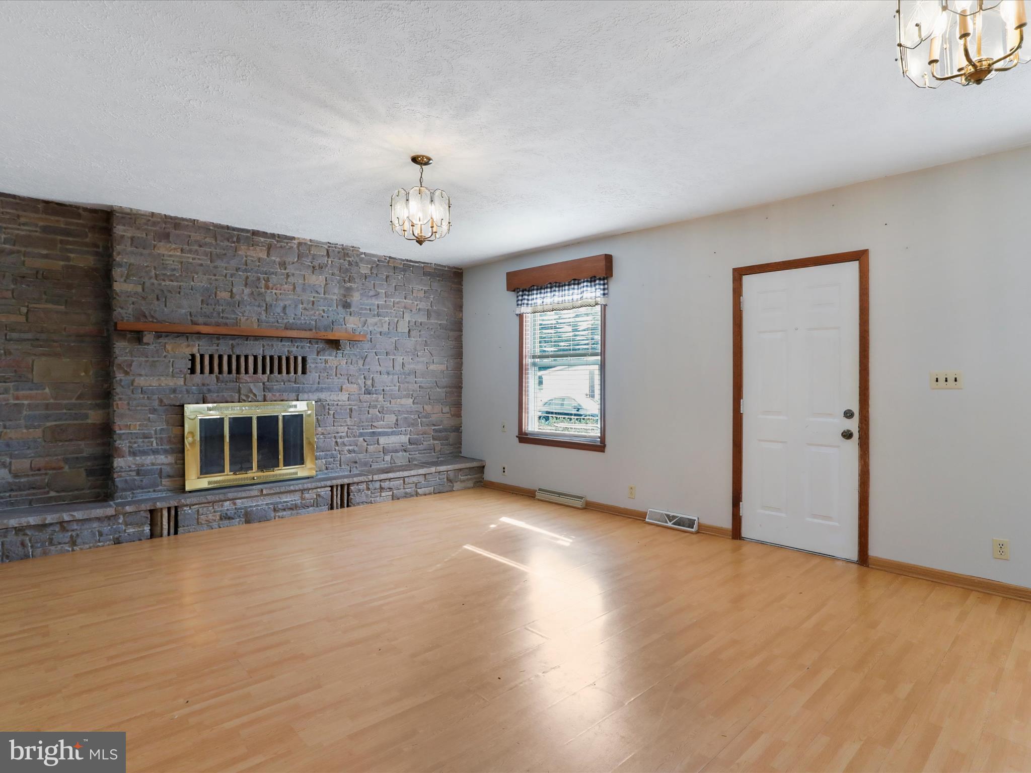 WEST END - Residential