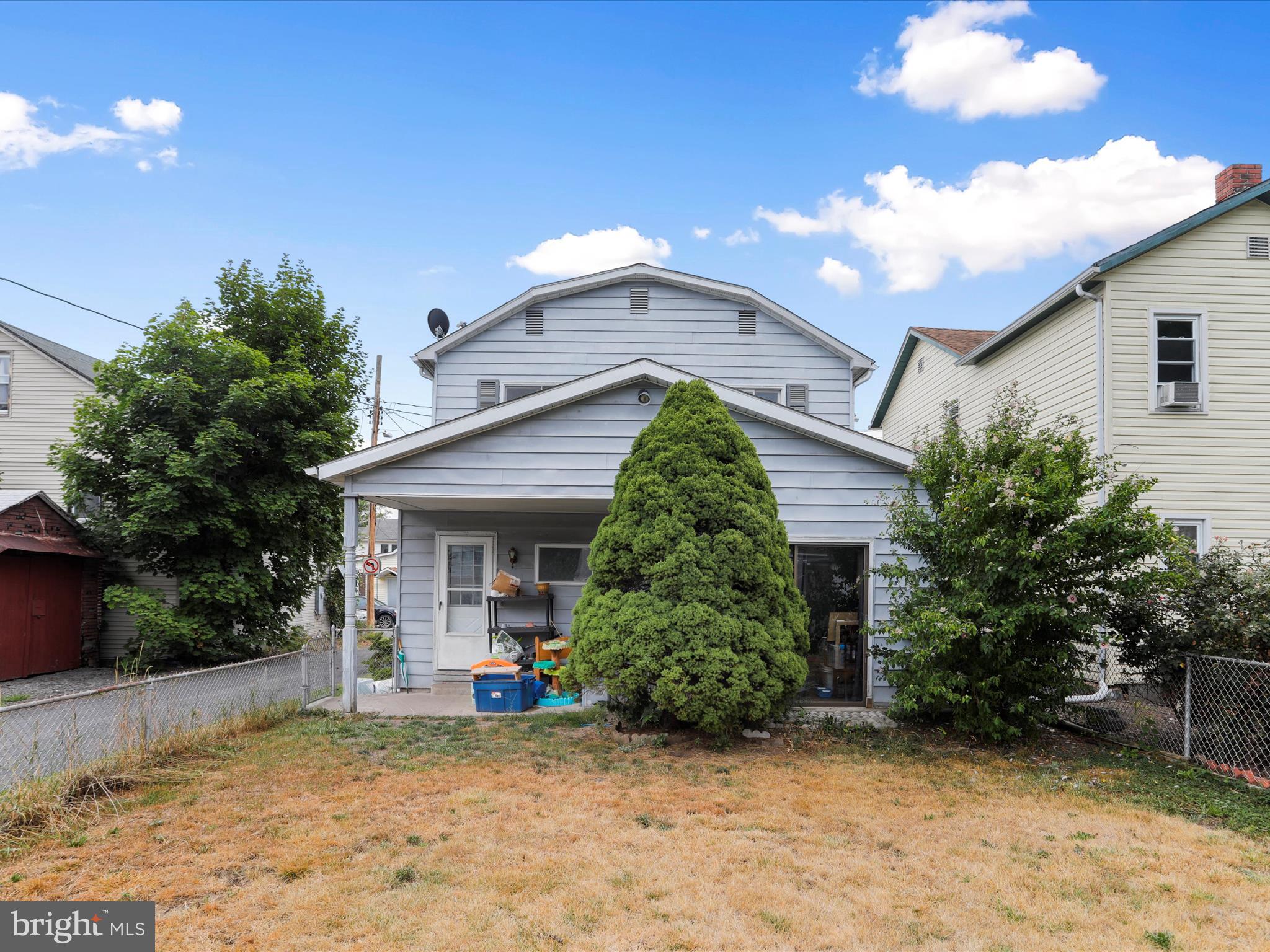 WEST END - Residential