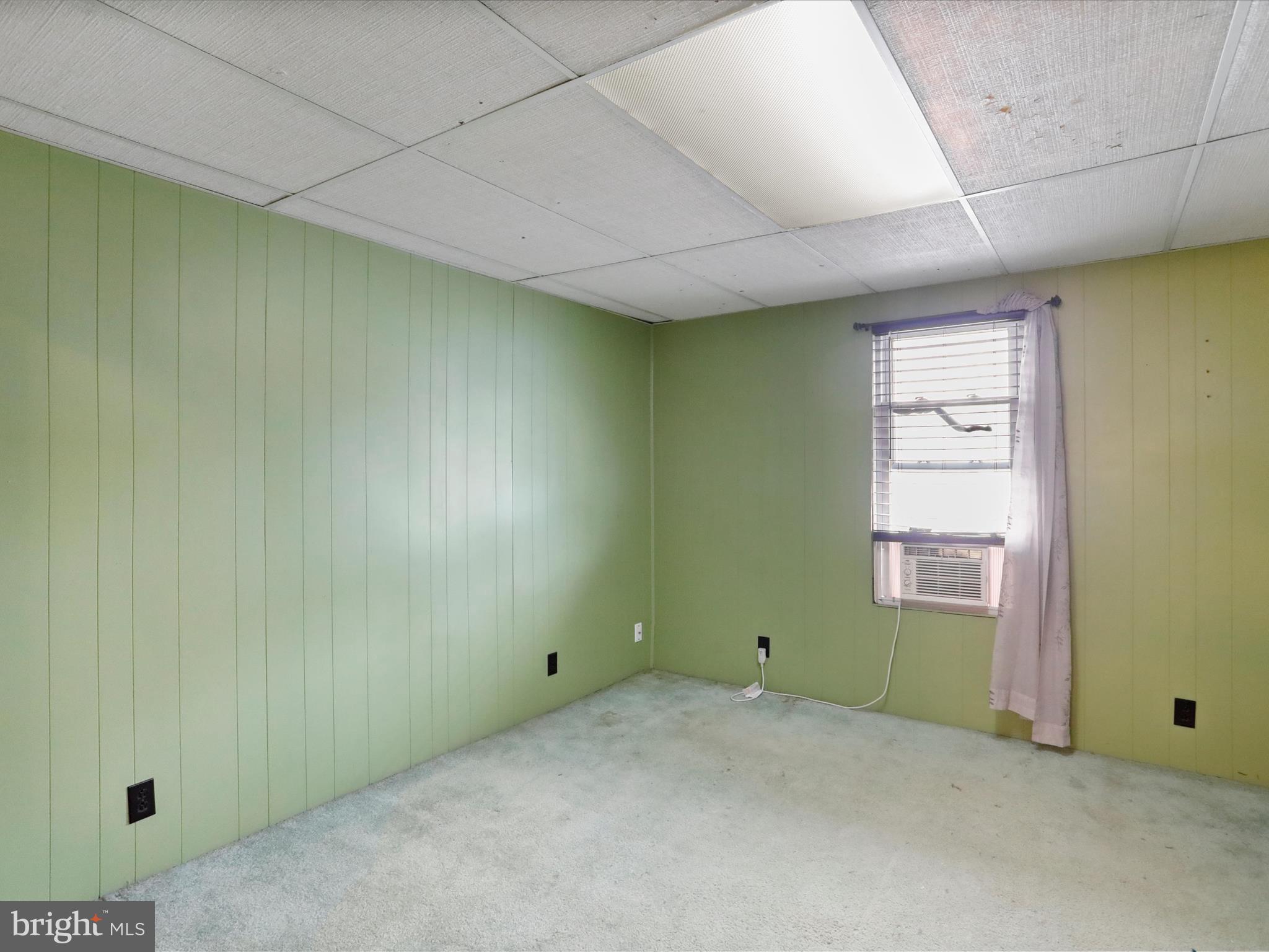 WEST END - Residential