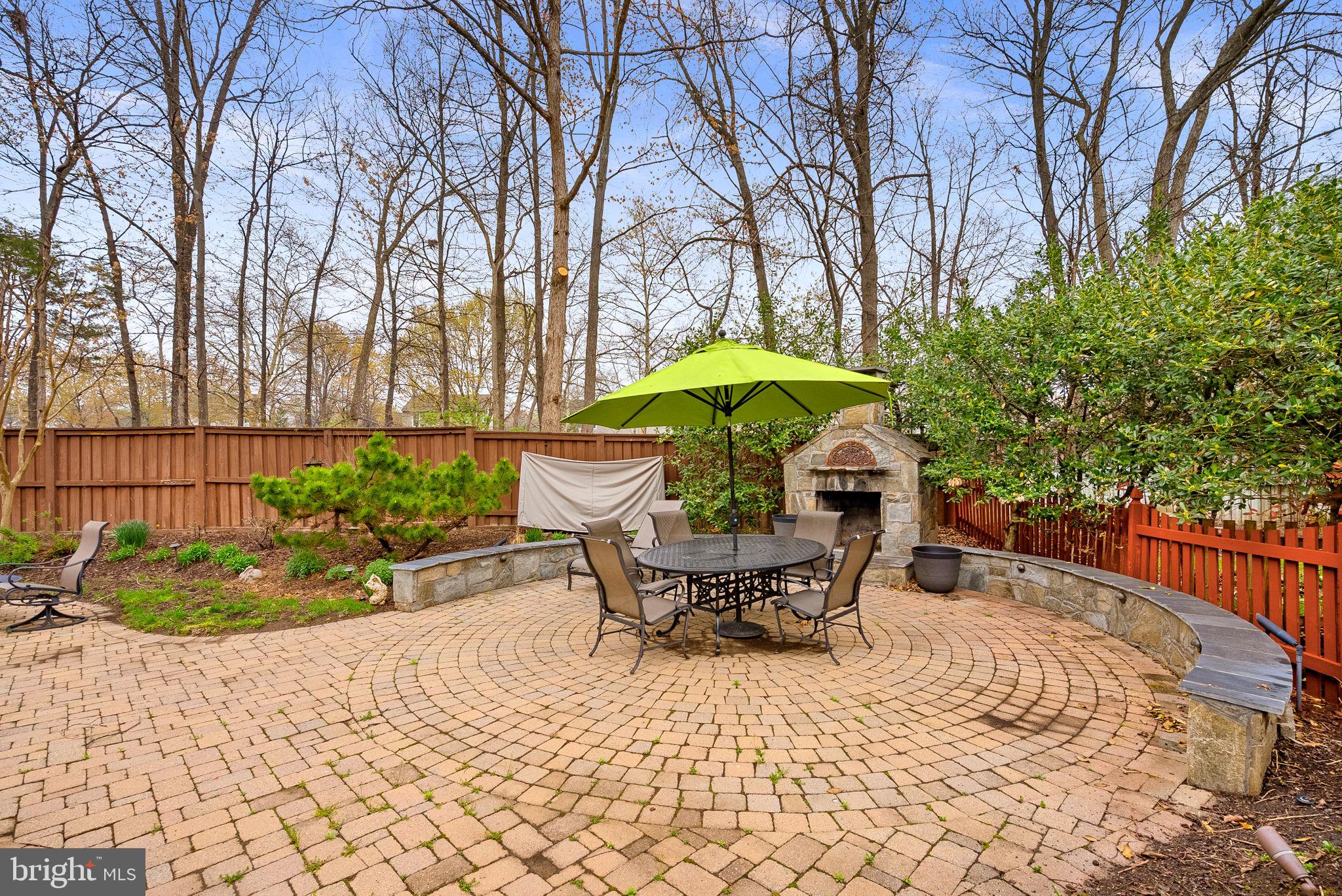 BROADLANDS - Residential