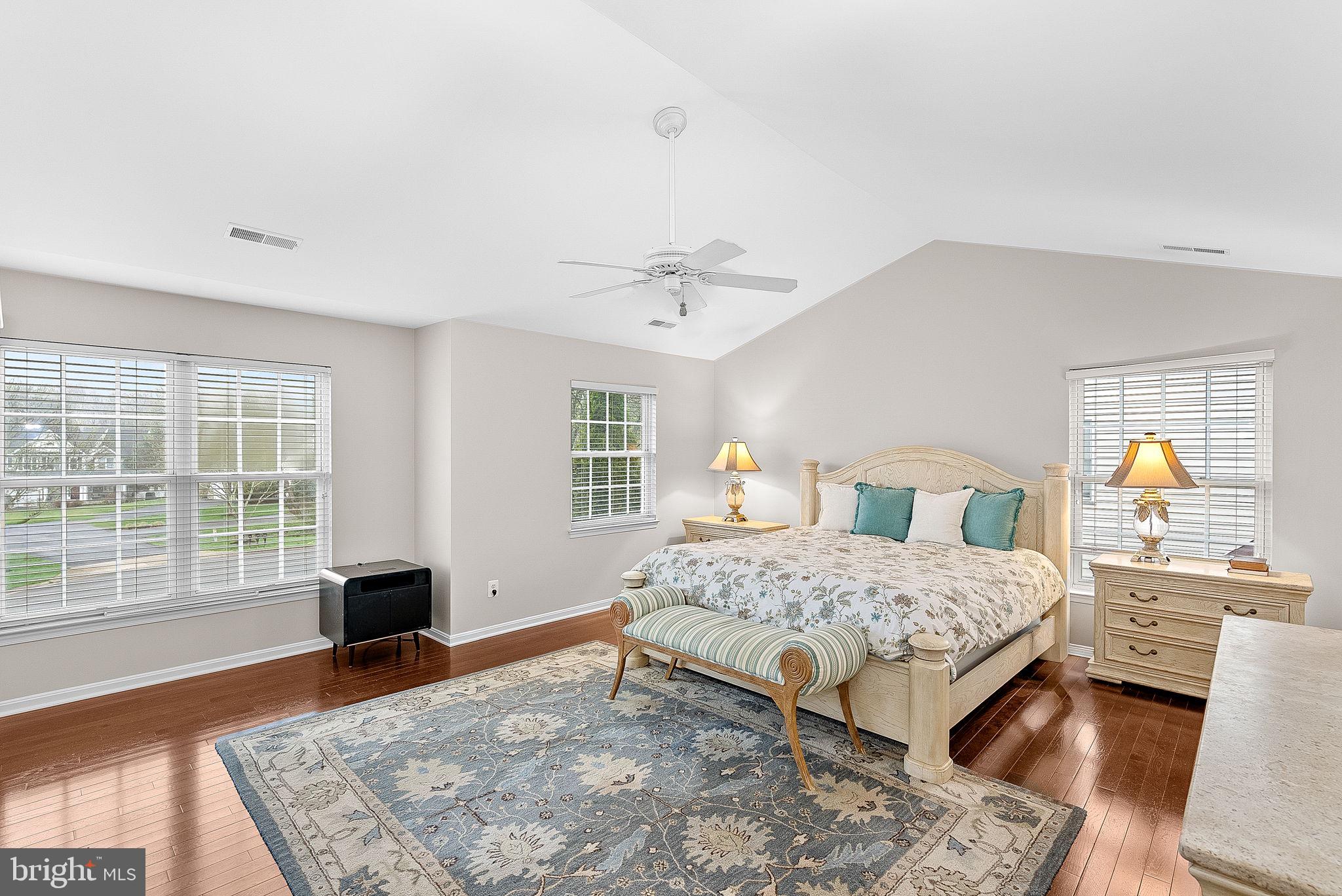 BROADLANDS - Residential