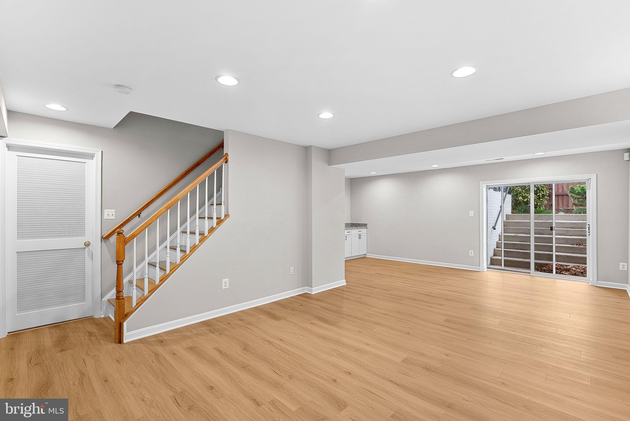 BROADLANDS - Residential