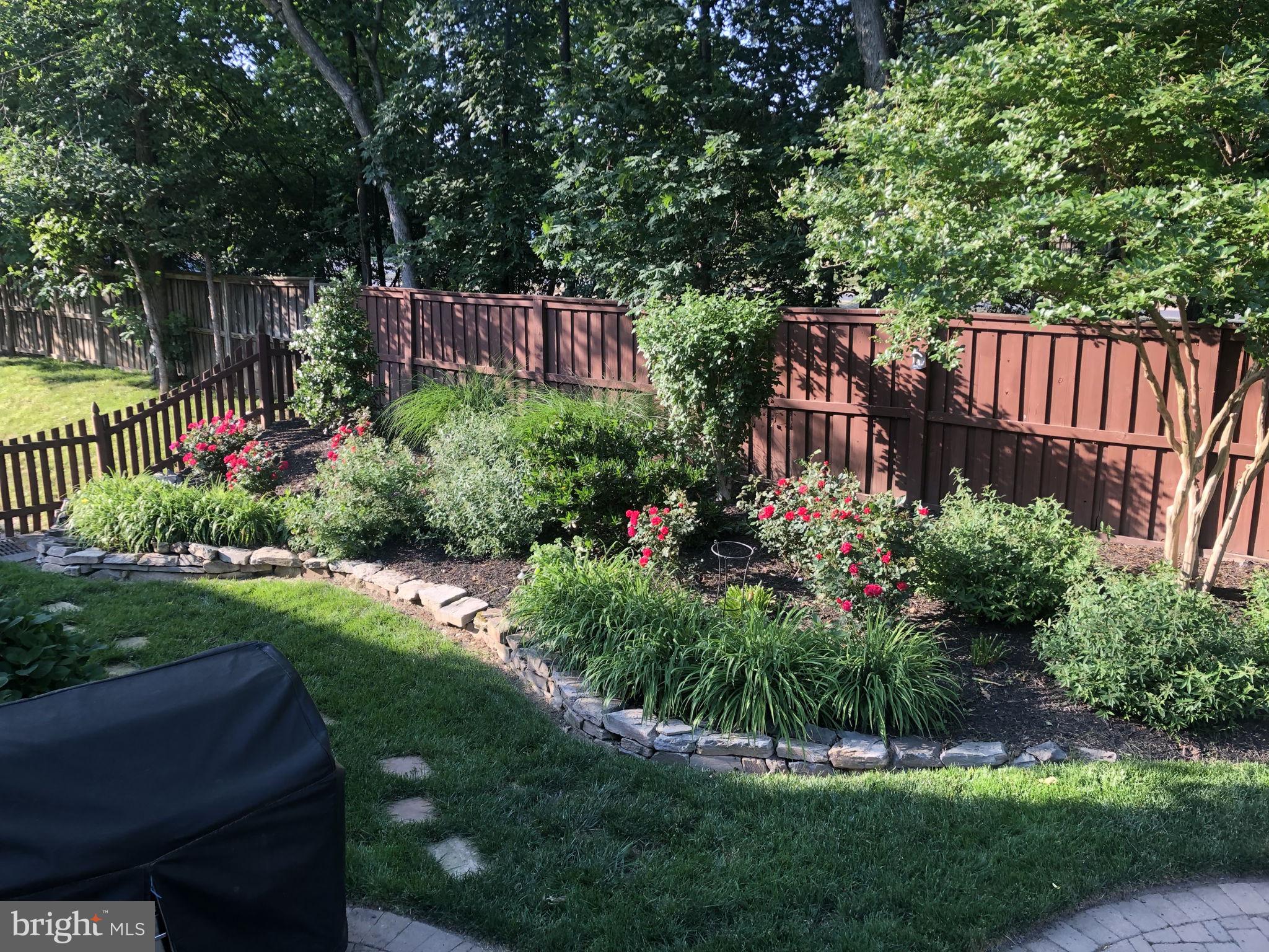 BROADLANDS - Residential