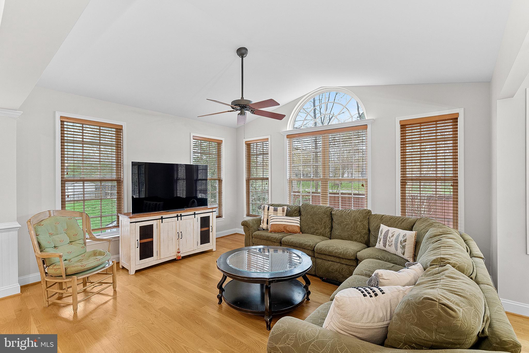 BROADLANDS - Residential