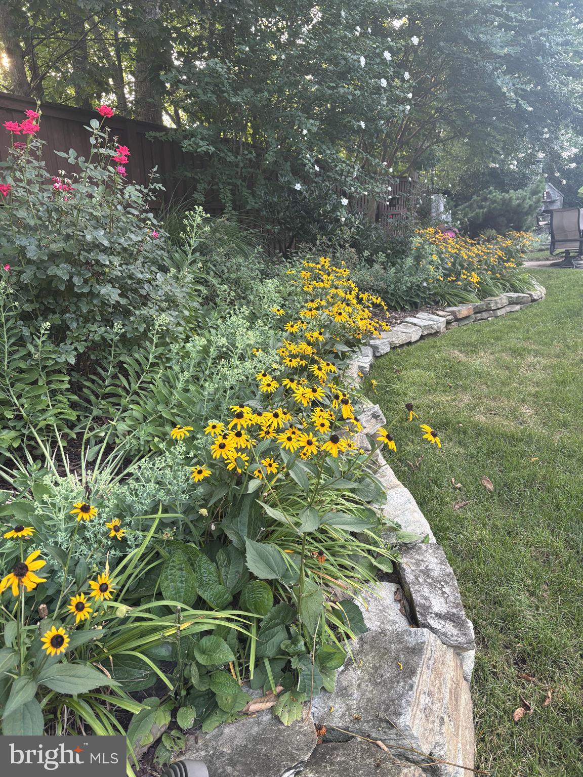 BROADLANDS - Residential