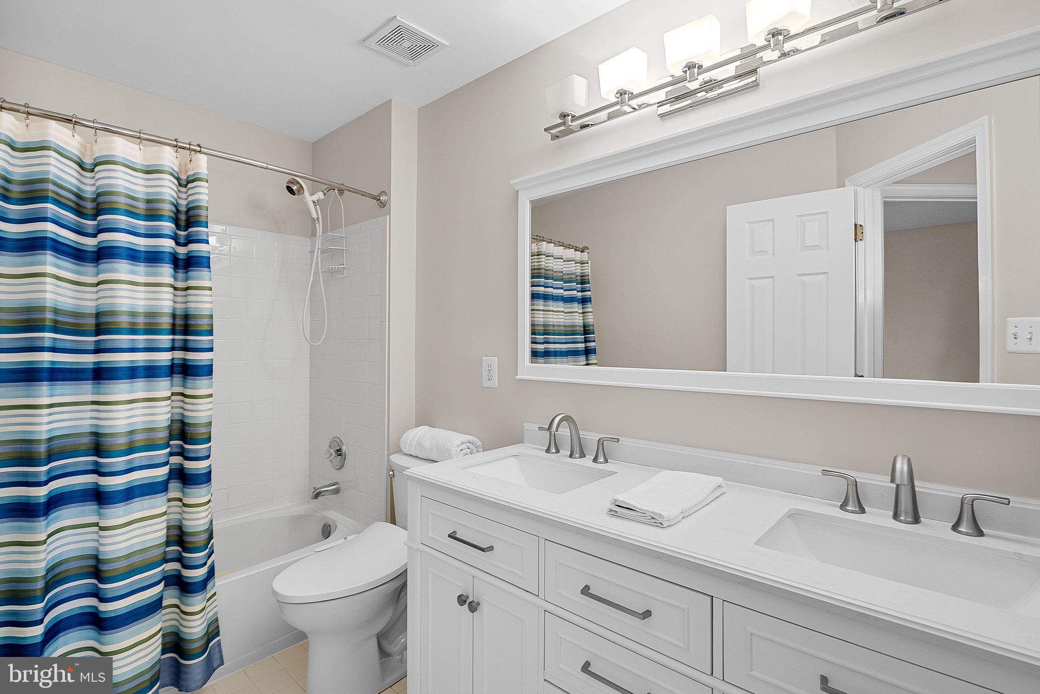 BROADLANDS - Residential