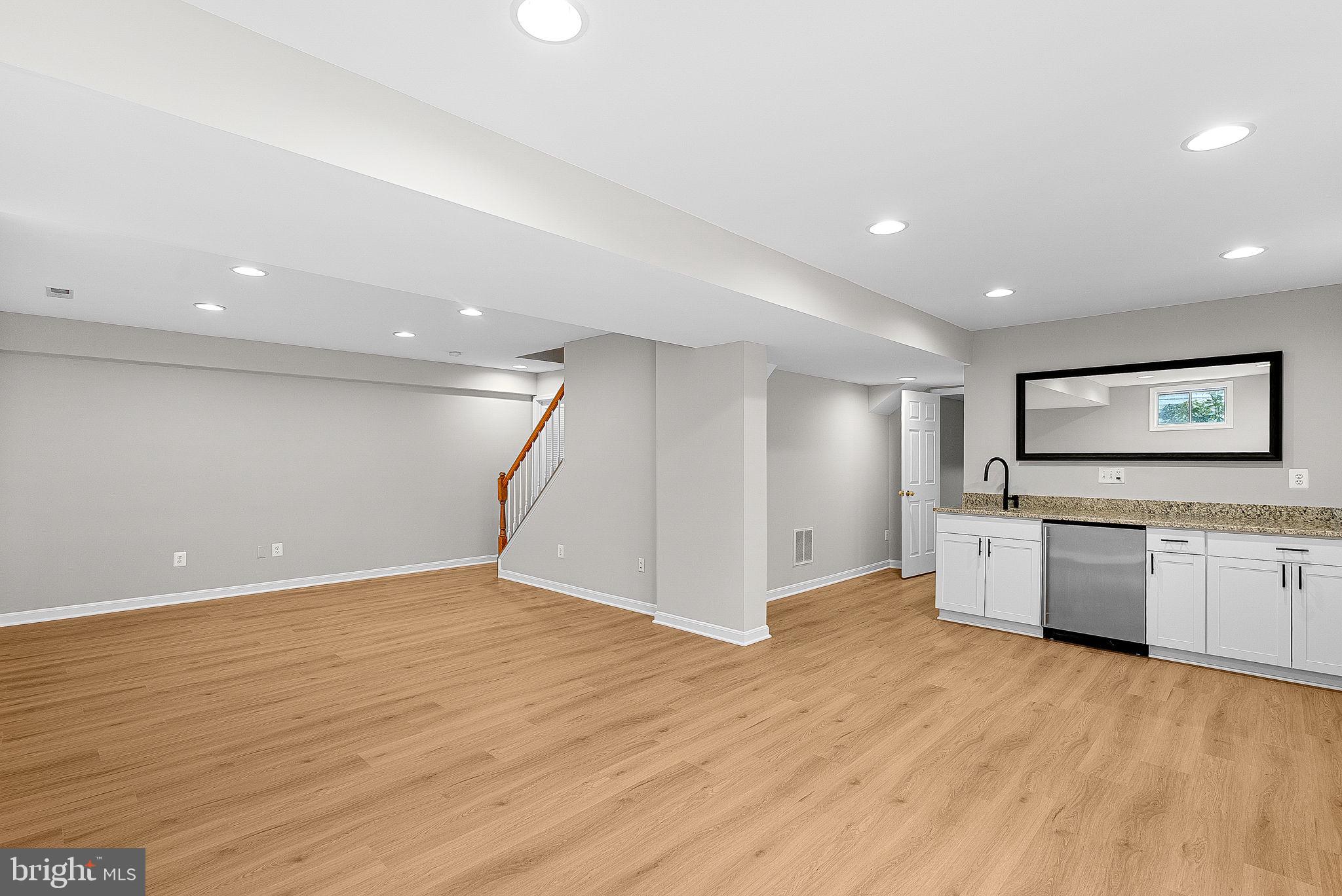 BROADLANDS - Residential