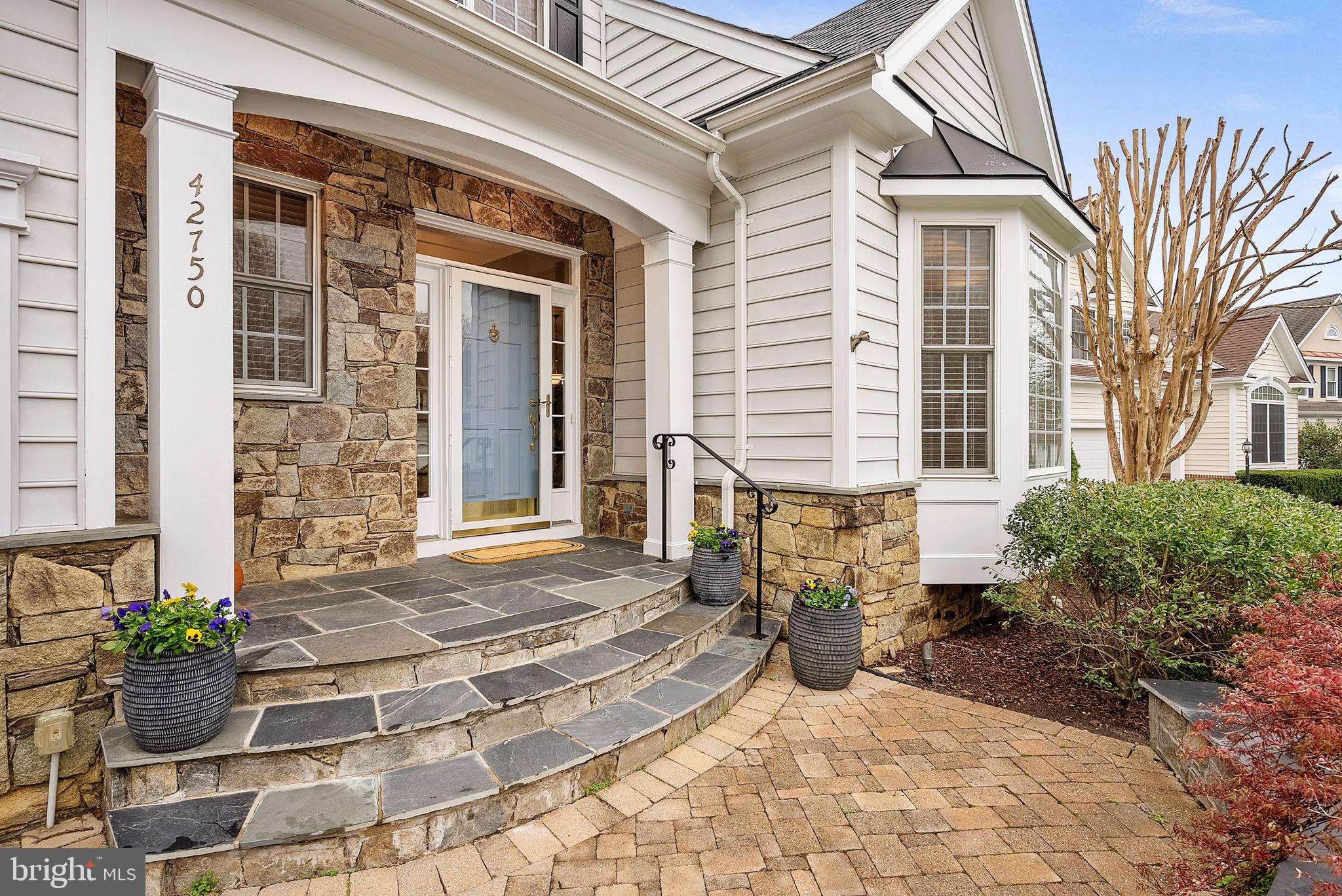 BROADLANDS - Residential