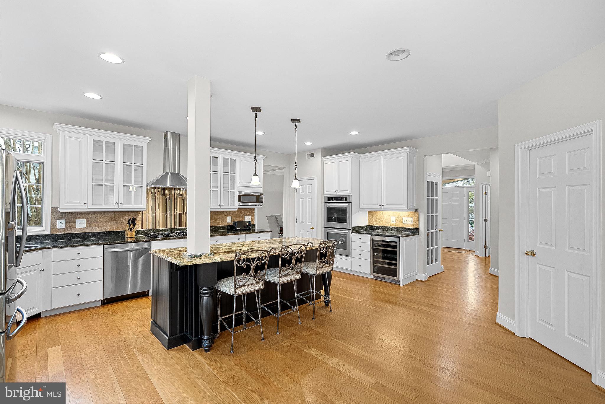 BROADLANDS - Residential