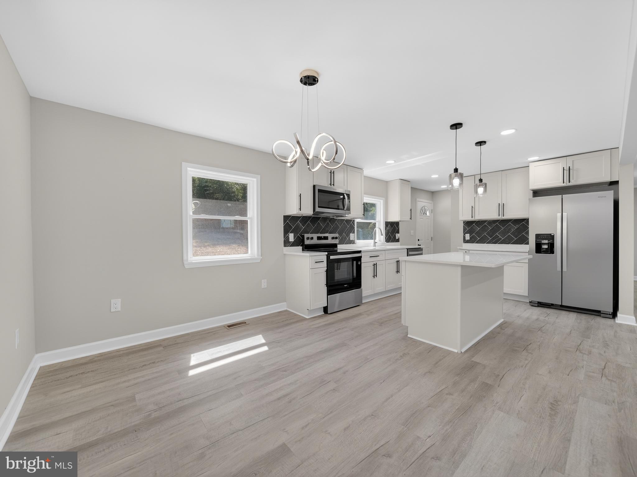 CHESAPEAKE HEIGHTS - Residential