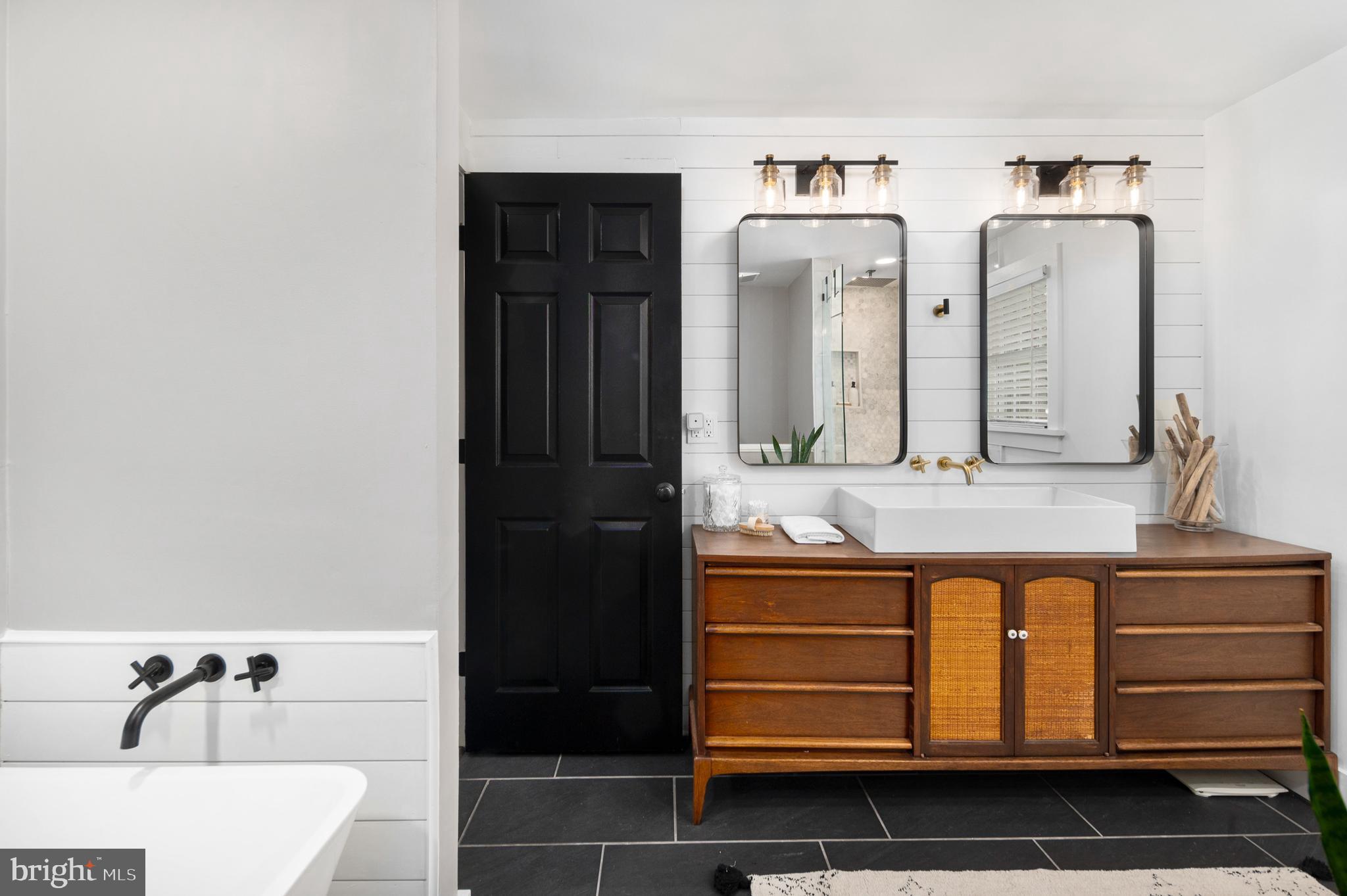 FAIRHILL ON THE BOULEVRD - Residential